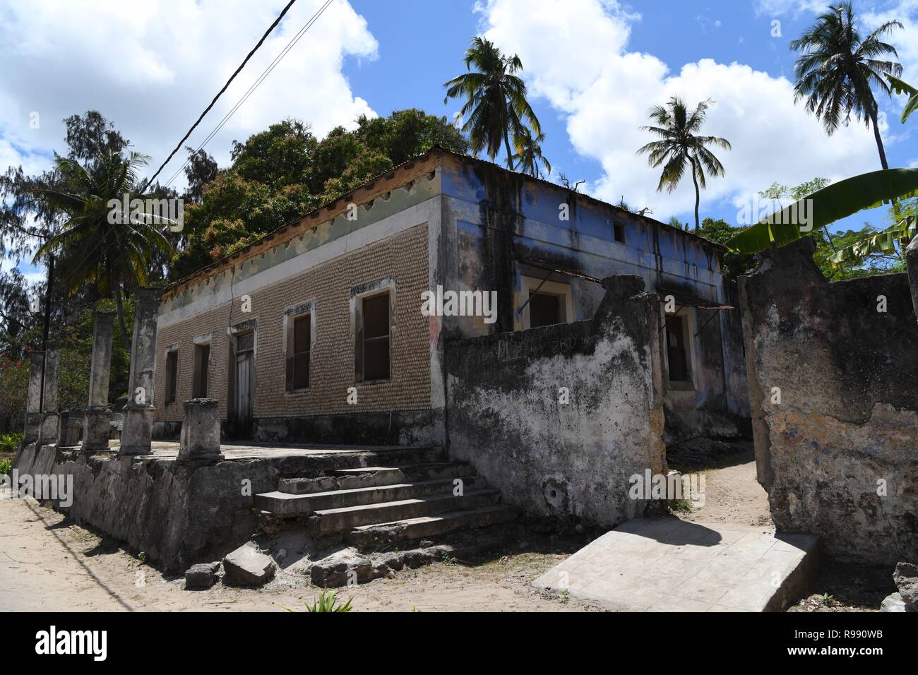 Ibo Island. Edifici di pietra e rovine sono dal 1500 - da quando l'isola è stata utilizzata come un portoghese bastione militare e commercio di schiavi porta. Foto Stock