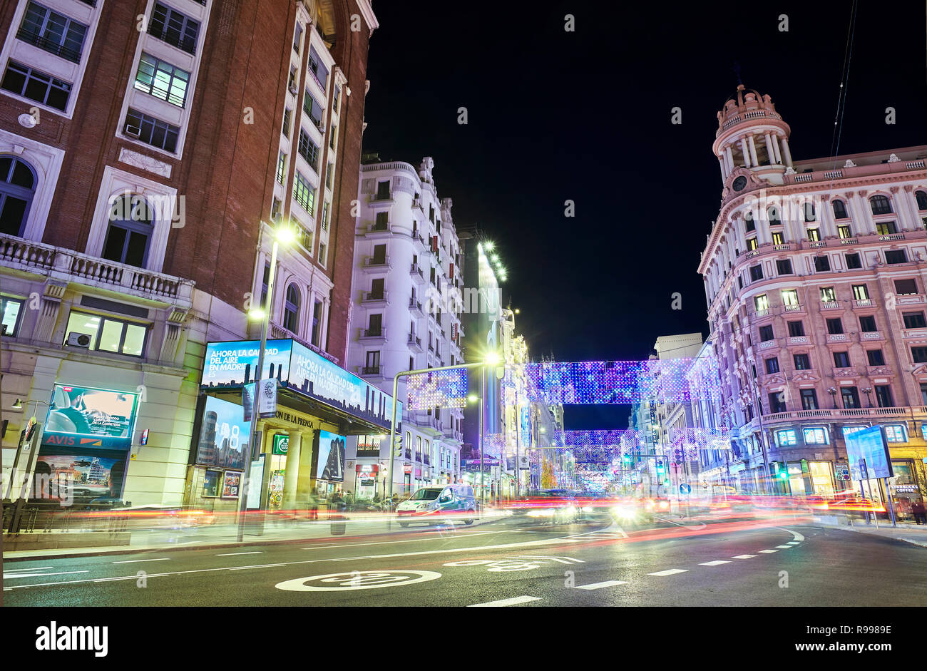 Gran Via strada dopo la riforma introdotta dal MadridÕs Municipio per ridurre l inquinamento del veicolo, noto come centrale di Madrid. Madrid. Spagna. Foto Stock