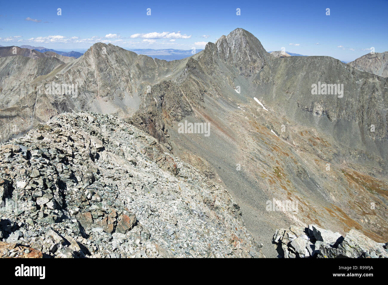 Punto Ellingwood e Blanca Peak dal vertice di Little Bear Mountain tre fourteeners nel Sangre de Cristo gamma di Colorado Foto Stock