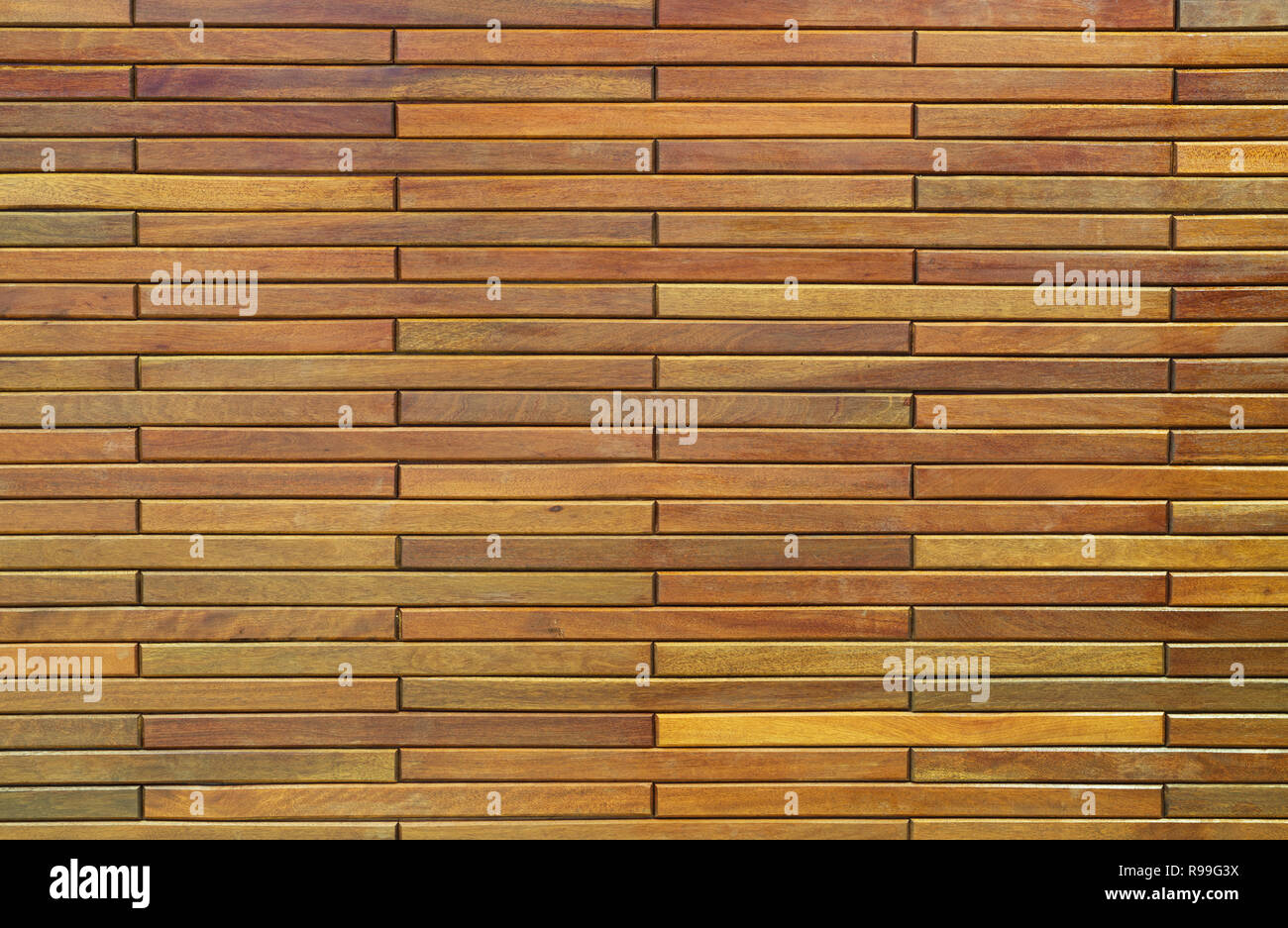 Pannelli di legno con regolare spaziatura di legno texture di sfondo Foto Stock