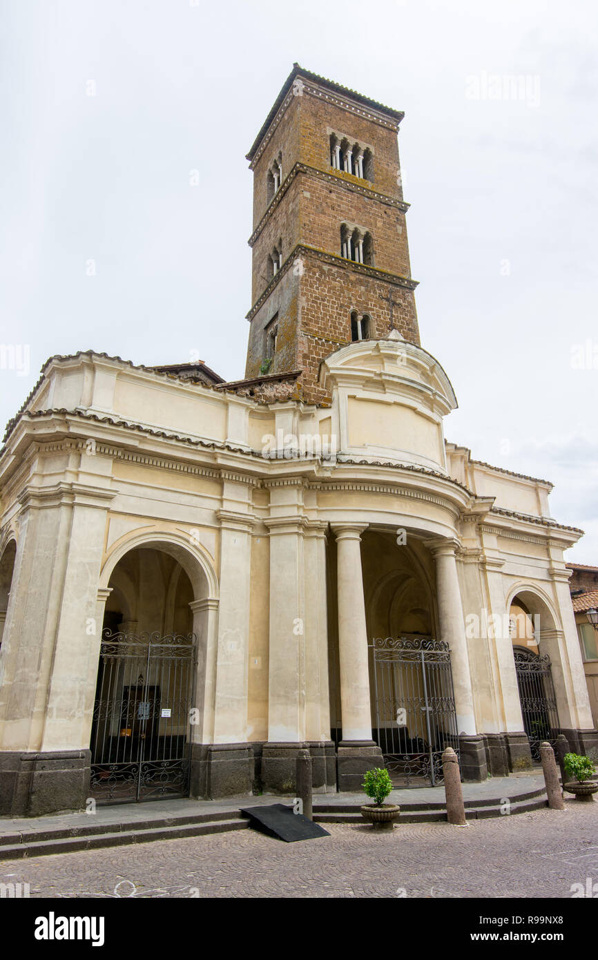 Sutri nel Lazio, Italia. La cattedrale di origine romanica Foto Stock