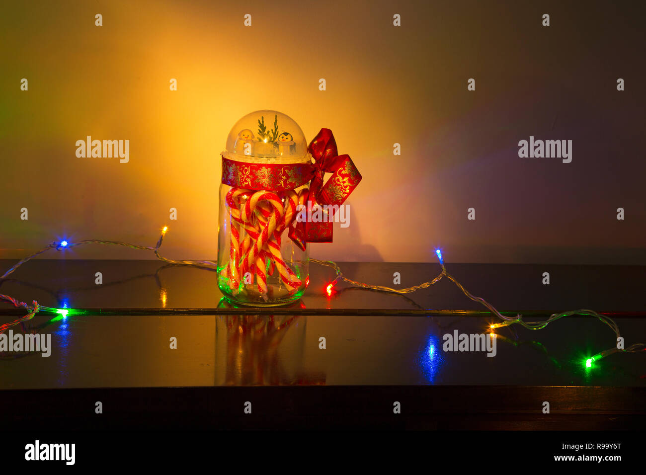 Utilizza per i vecchi vasi di vetro Foto Stock