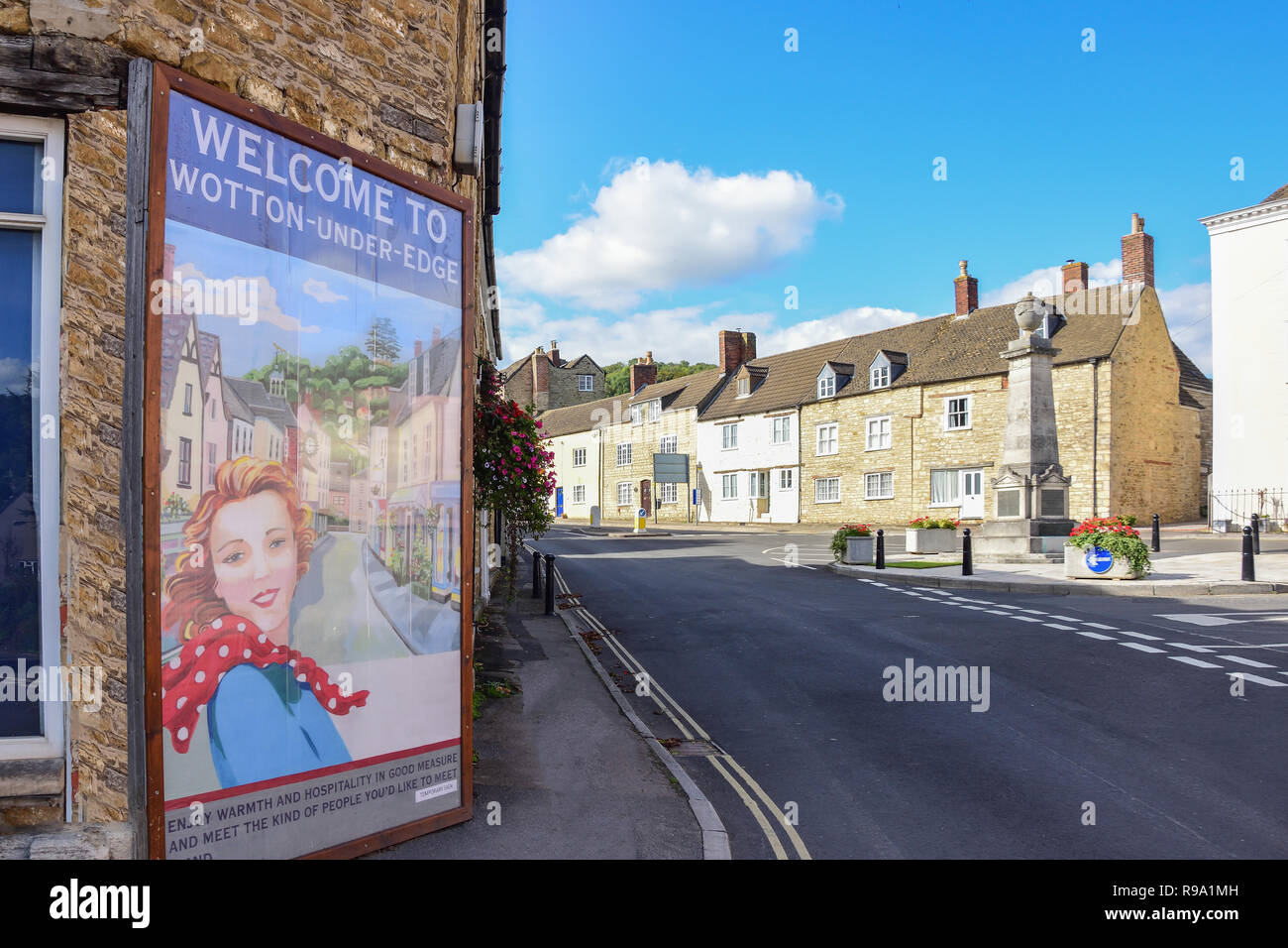 Benvenuto a Wotton-under-Edge segno, Città Vecchia, Wotton-under-Edge, Gloucestershire, England, Regno Unito Foto Stock