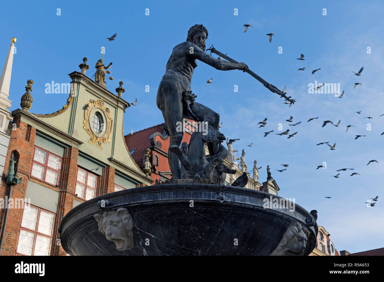 Fontana di Nettuno Dlugi Targ lungo Market street Danzica Polonia Polonia Foto Stock