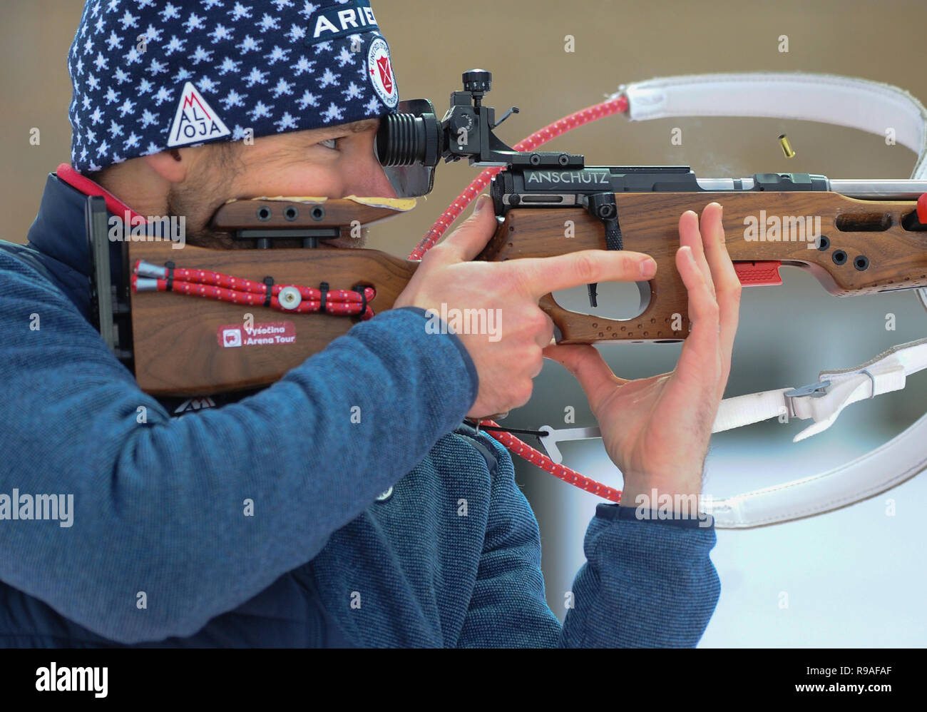 Matt Emmons, consigliere per le riprese di noi di biathlon, è visto durante il 2018 IBU Coppa del Mondo di Biathlon in Nove Mesto na Morave, Repubblica Ceca, il 21 dicembre 2018. (CTK foto/Lubos Pavlicek) Foto Stock