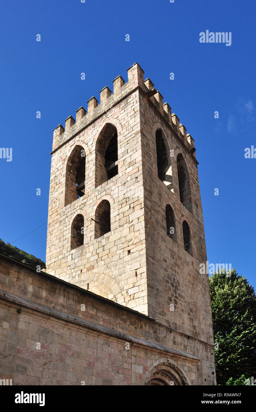 St Jacques Chiesa, Villefranche-de-Conflent, Pyrenees-Orientales, Occitanie, Francia Foto Stock