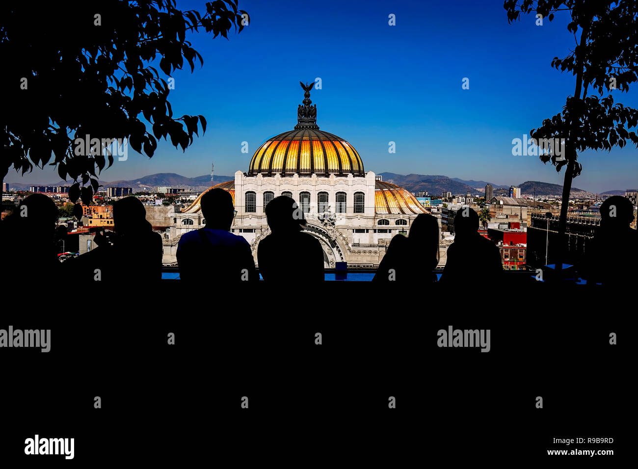 Punto di riferimento il Palazzo delle Belle Arti (Palacio de Bellas Artes di Alameda Central Park vicino a Città del Messico centro storico (Zocalo) Foto Stock