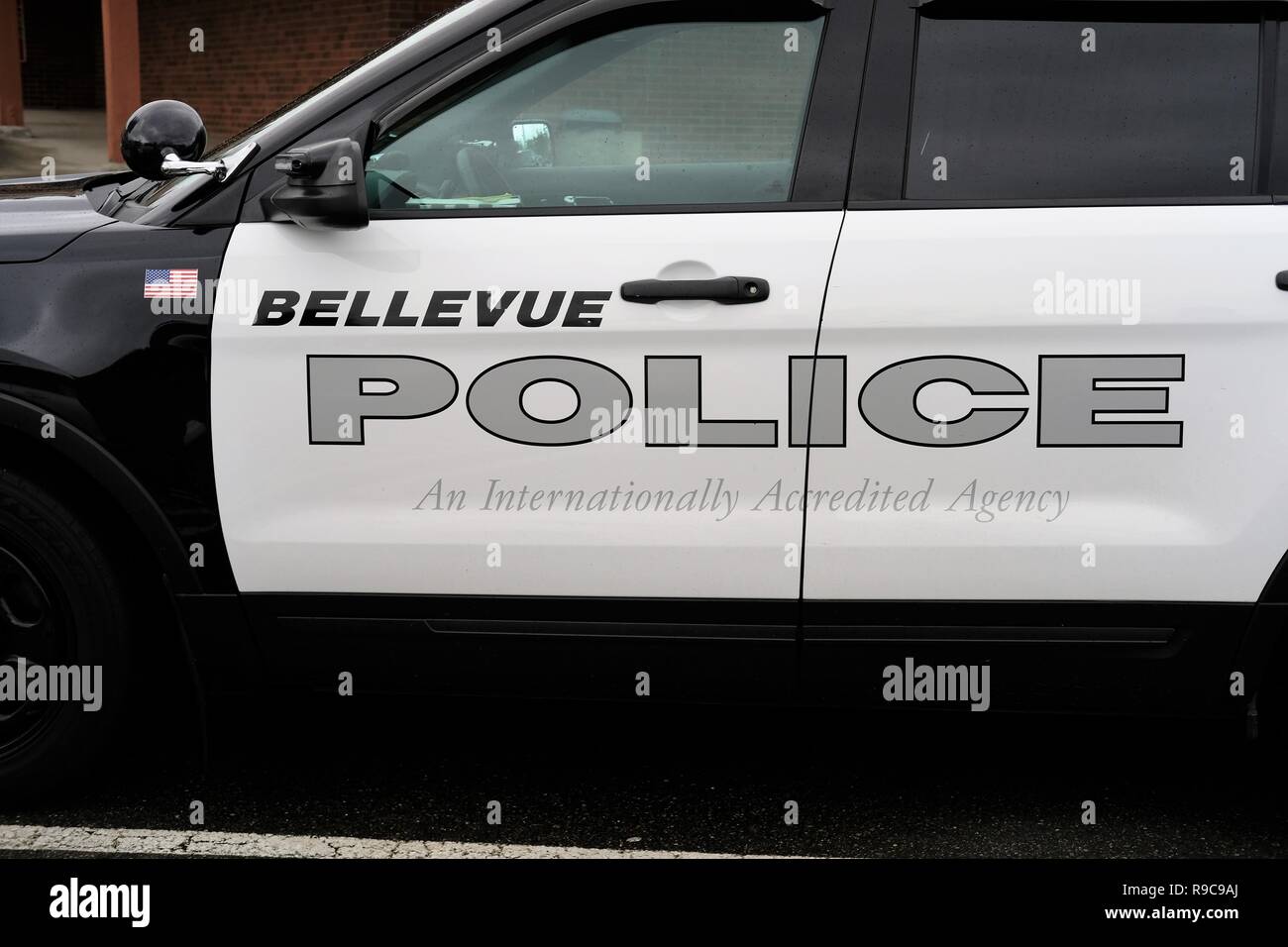 Lato guida di un'auto della polizia; Bellevue, Washington, USA. Foto Stock