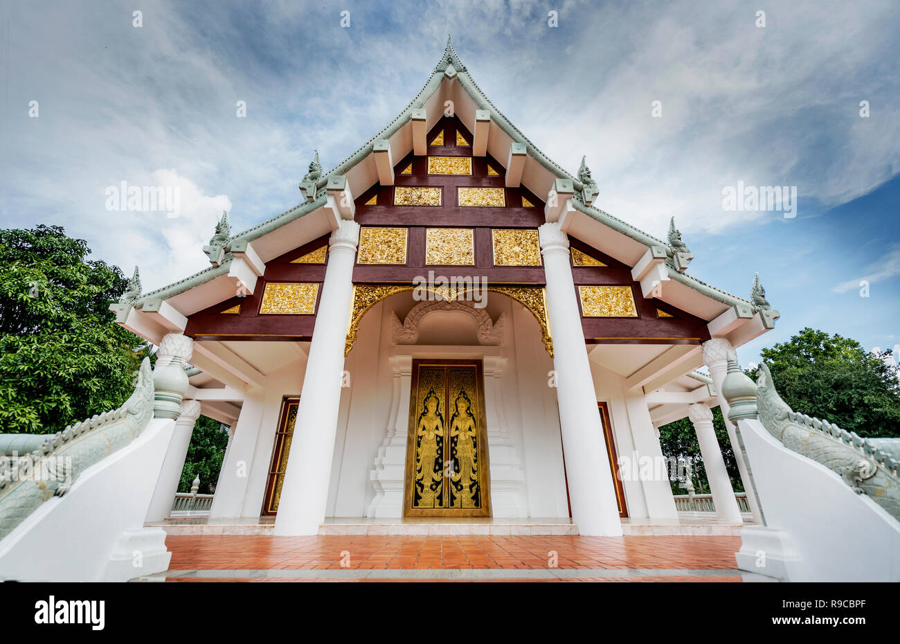 Stile Thailandese tradizionale edificio, Sukhothai, Thailandia.sito patrimonio mondiale dell'UNESCO. Foto Stock