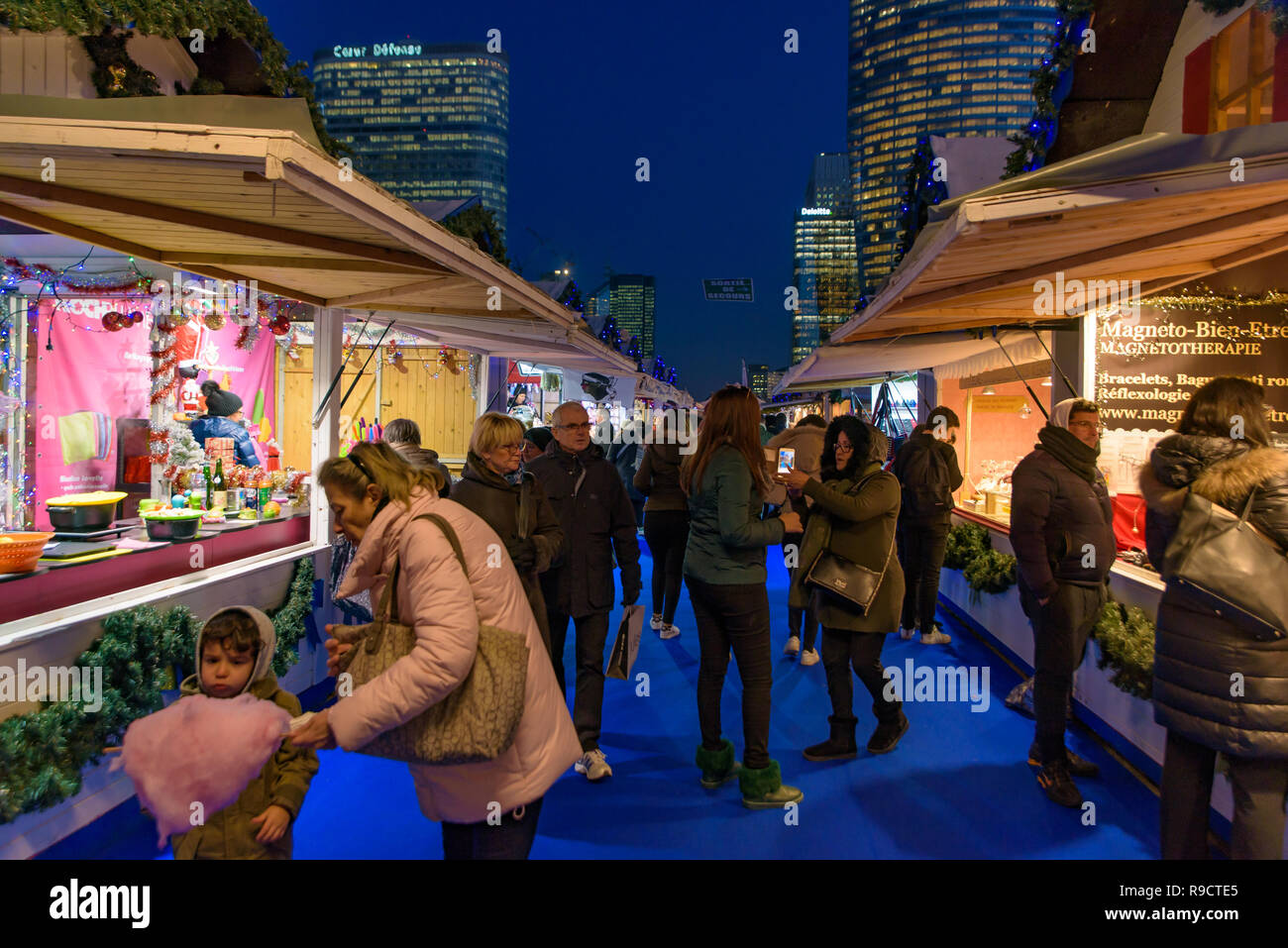 2018 Mercatino di Natale a La Défense, Parigi, Francia Foto Stock