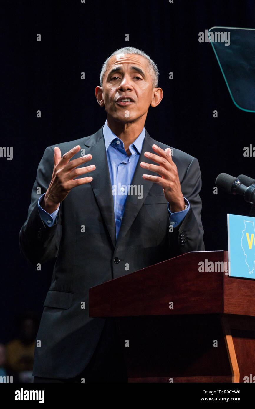 L ex Presidente Obama parla di Chicago ad una pre-elettorale 'uscire il voto" rally su Novembre 4th, 2018 all'UIC Pavilion. Foto Stock