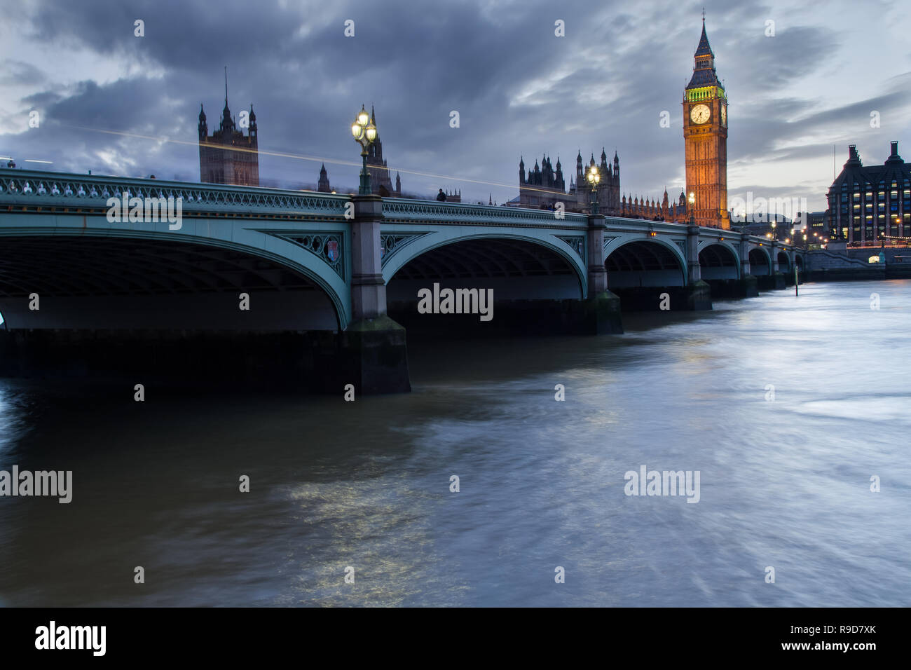 Westminster Bridge con il Big Ben in background Foto Stock