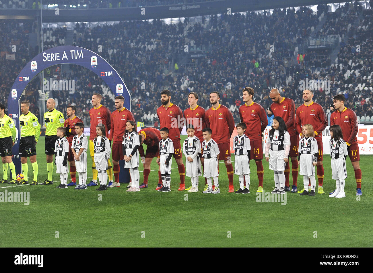 Torino, Italia. 22 Dic, 2018. Durante la serie di una partita di calcio tra Juventus e come Roma presso lo stadio Allianz il 22 dicembre, 2018 a Torino, Italia. Credito: FABIO PETROSINO/Alamy Live News Foto Stock