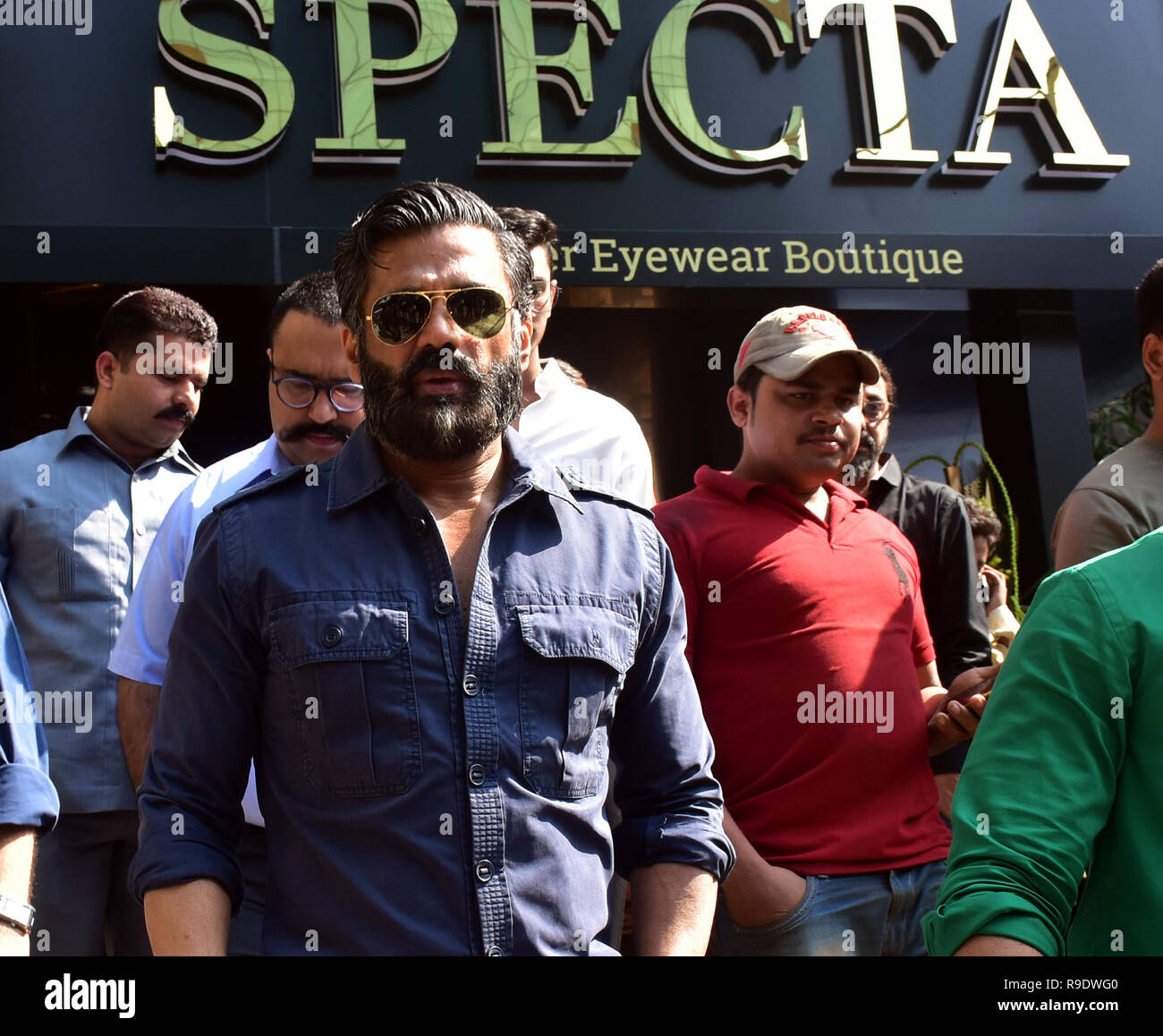 Mumbai, India. 22 Dic, 2018. Attore Suniel Shetty visto durante il lancio di 'SPECTA' designer boutique di occhiali in corrispondenza di Khar in Mumbai. Credito: Azhar Khan SOPA/images/ZUMA filo/Alamy Live News Foto Stock