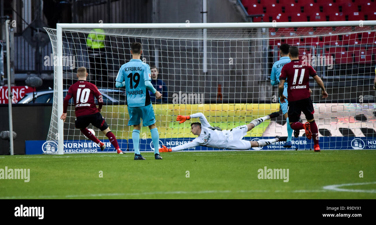 Nürnberg, Germania. 22 dicembre 2018. Max Morlock Stadion - 22 Dec 2018 - Calcio, 1.Bundesliga - 1.FC Nürnberg vs. SC Freiburg Foto: Ryan Evans Credit: Ryan Evans/Alamy Live News Foto Stock