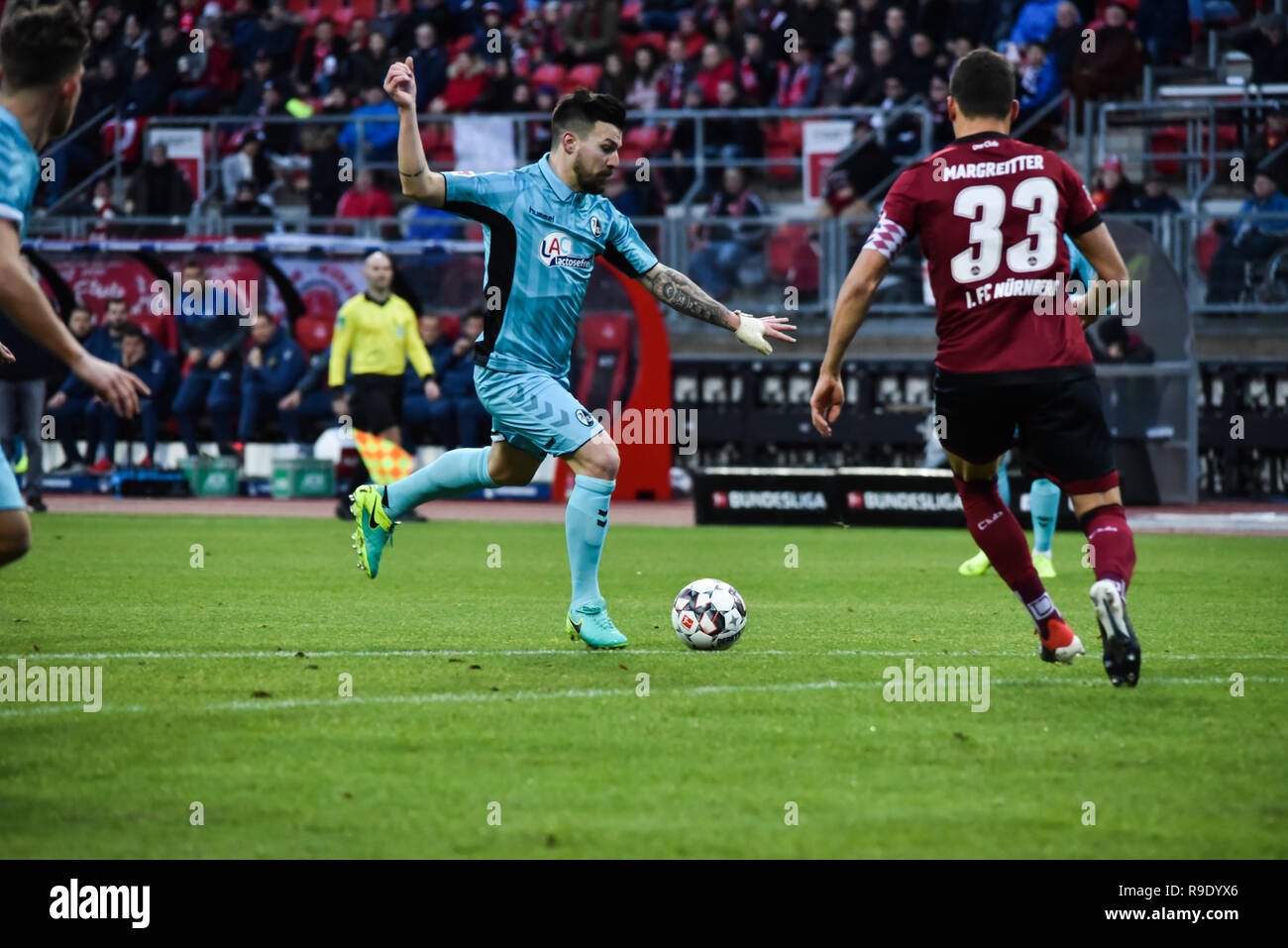 Nürnberg, Germania. 22 dicembre 2018. Max Morlock Stadion - 22 Dec 2018 - Calcio, 1.Bundesliga - 1.FC Nürnberg vs. SC Freiburg Foto: Ryan Evans Credit: Ryan Evans/Alamy Live News Foto Stock