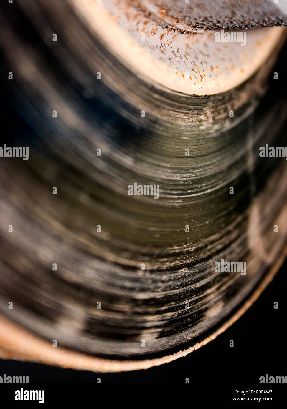 Vecchi e consunti auto disco di rottura Foto Stock