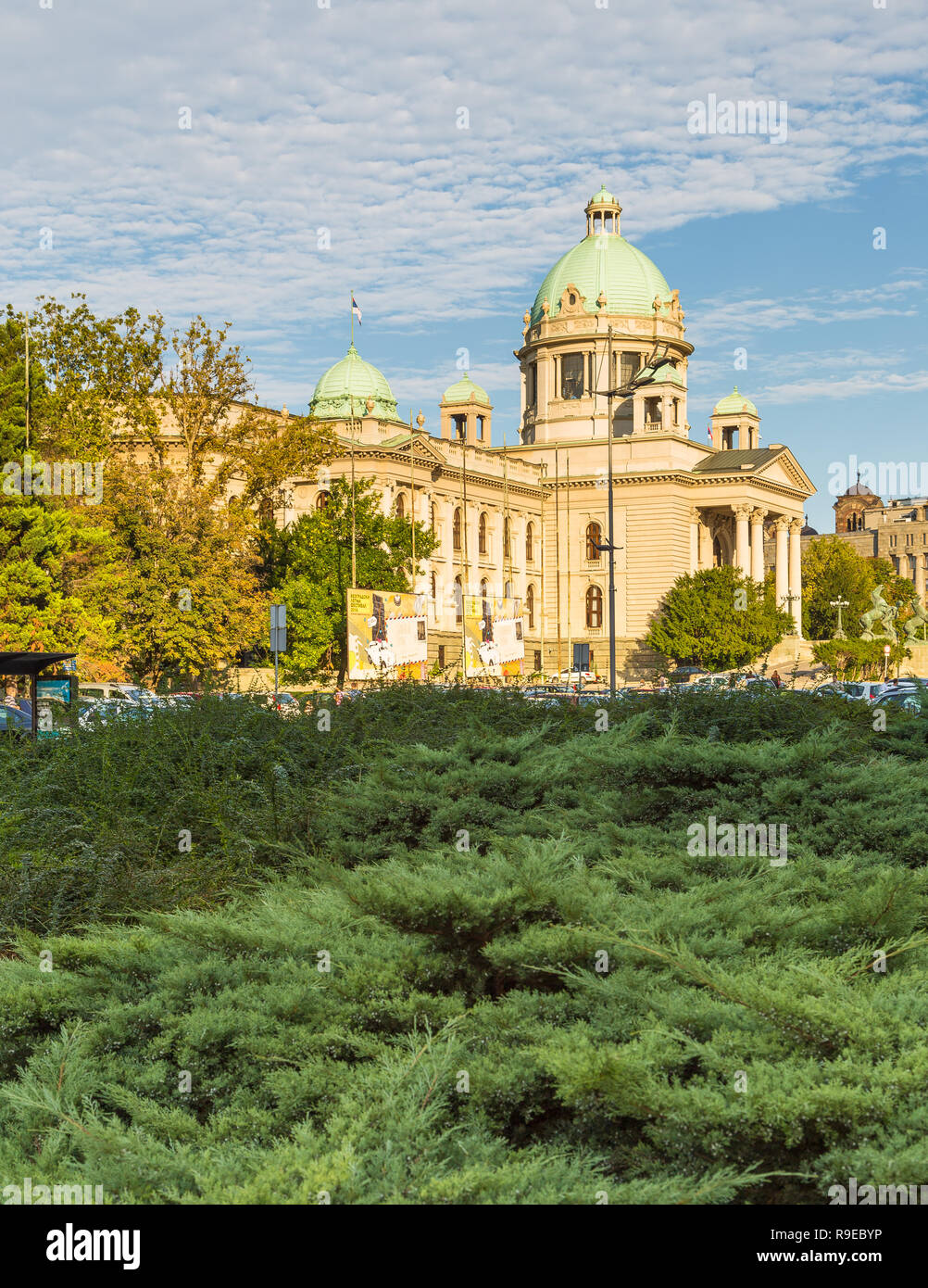 Belgrado, Serbia- 16 Agosto 2014: l'edificio del parlamento della Repubblica di Serbia su Nikole Pasica square. Centro della città vecchia. Foto Stock