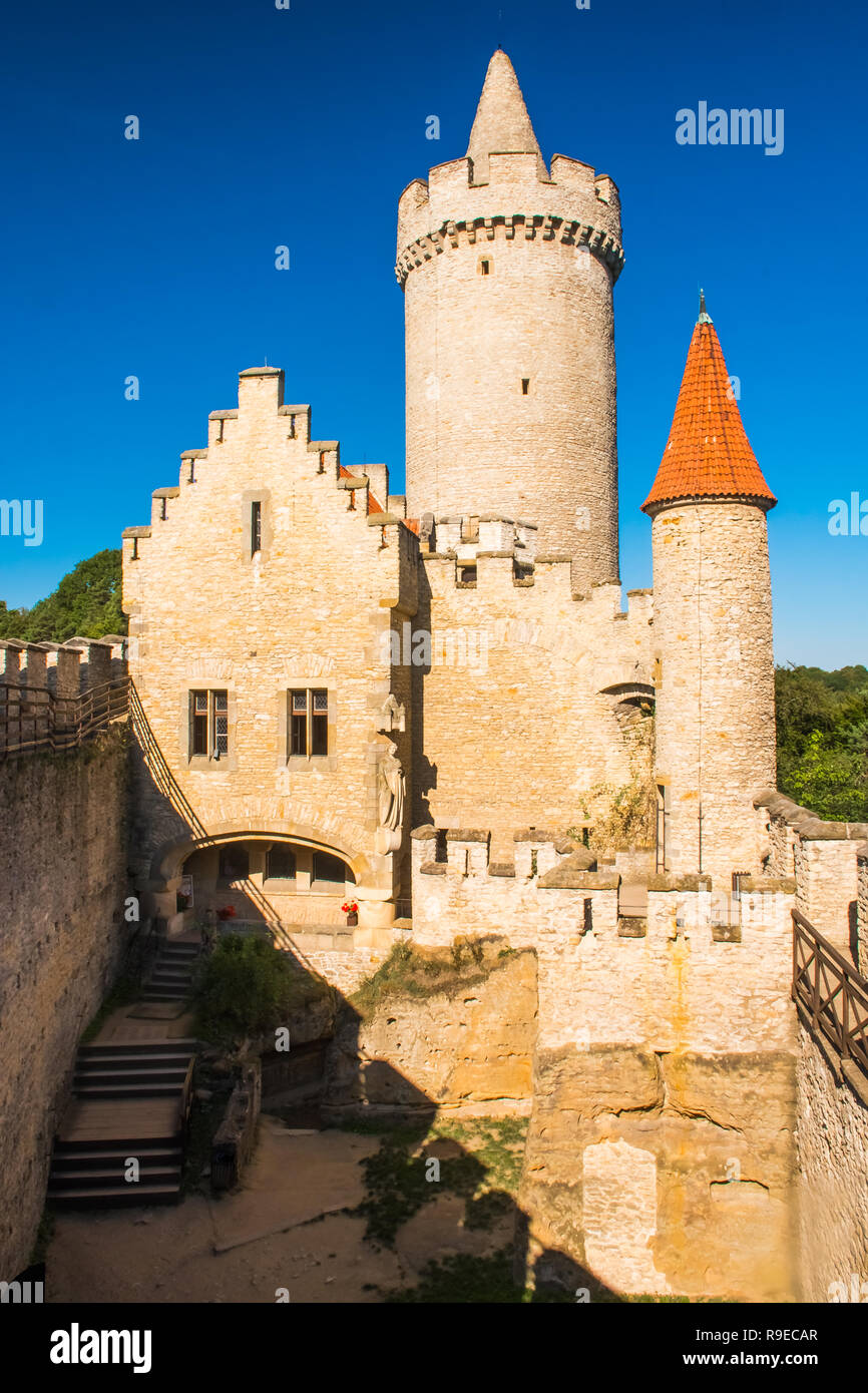 Medievale castello gotico Kokorin, Kokorinsko paesaggio protetto area, Repubblica Ceca Foto Stock