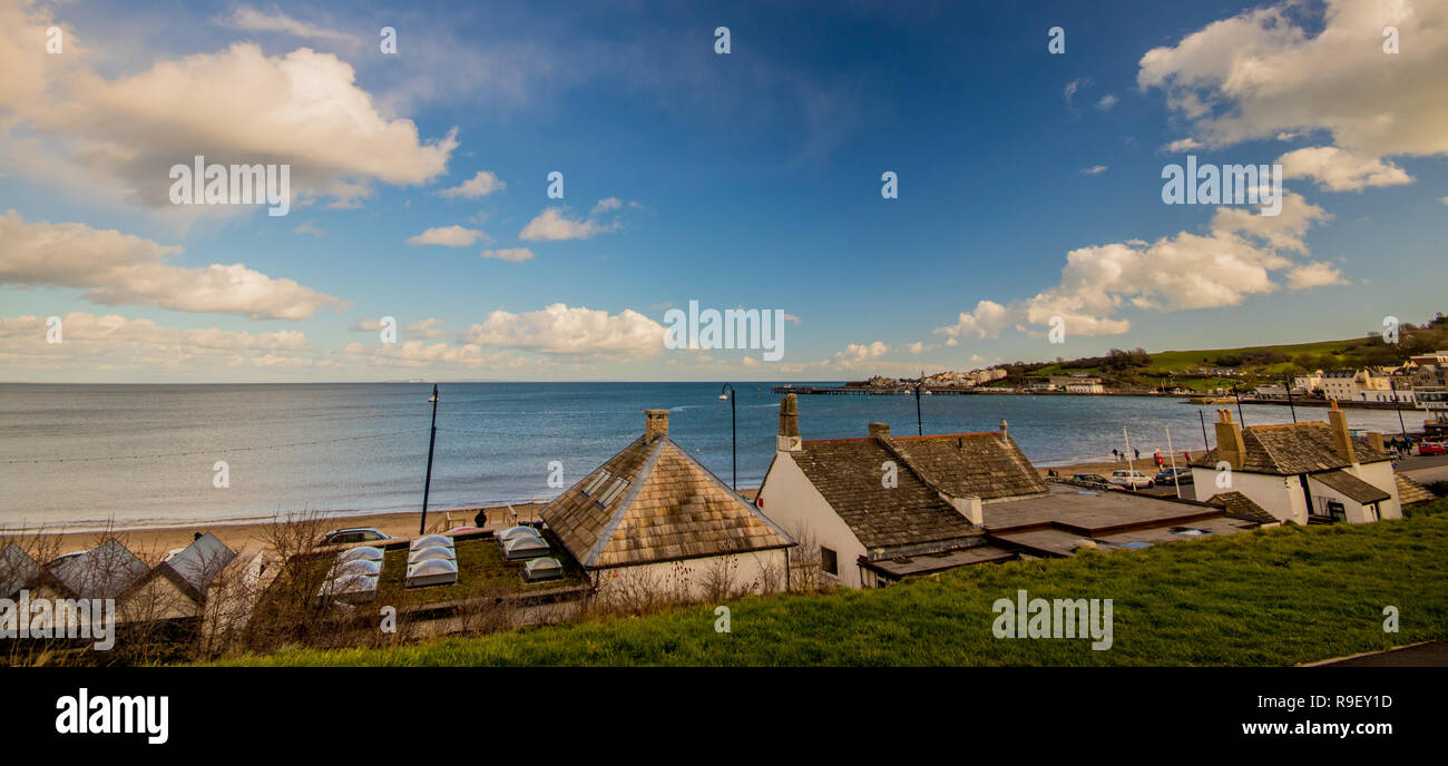 Vista sulla baia di Swanage guardando verso: Peveril Point, Swanage, Dorset, Regno Unito Foto Stock