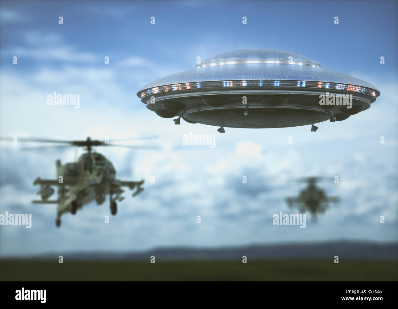 Elicotteri militari di intercettare un oggetto volante non identificato. Concetto di immagine del non-pacific invasione degli esseri provenienti da altri pianeti. Foto Stock