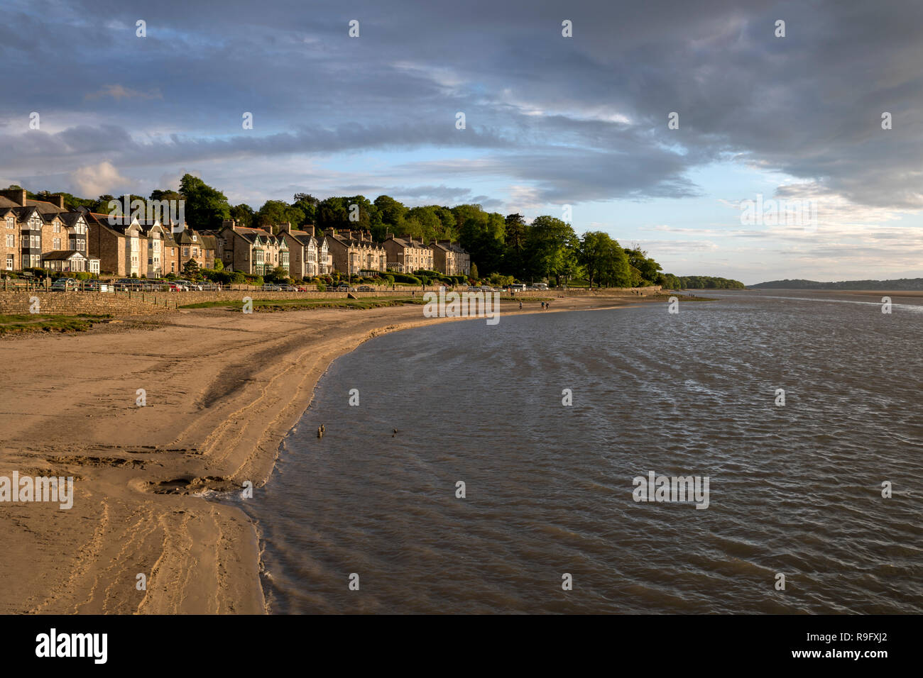 Kent Estuary; tramonto; da Arnside; Cumbria, Regno Unito Foto Stock