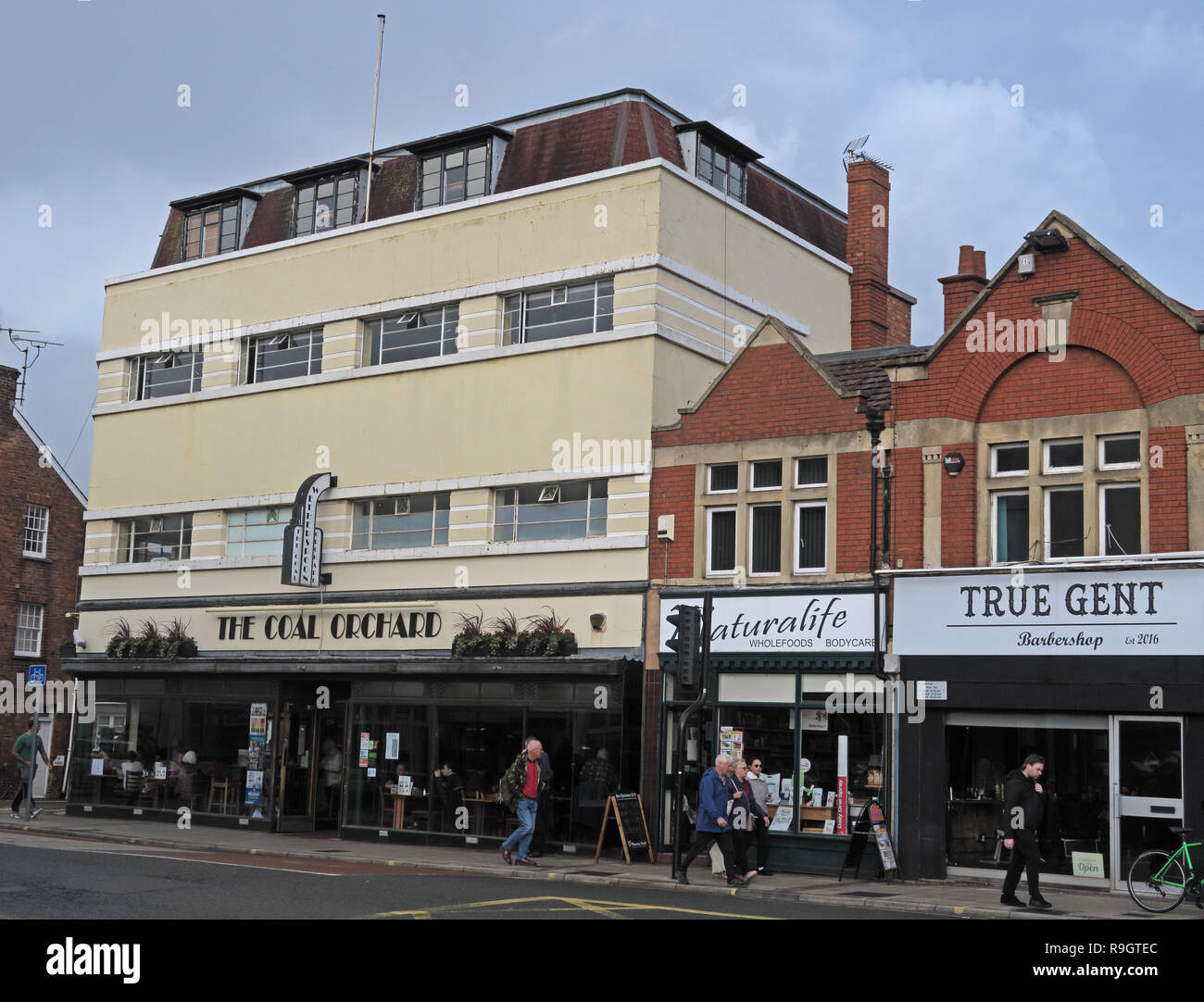 The Coal Orchard, 30 Bridge St, Taunton, Wetherspoons pub, Somerset, Inghilterra sud-occidentale, Regno Unito Foto Stock