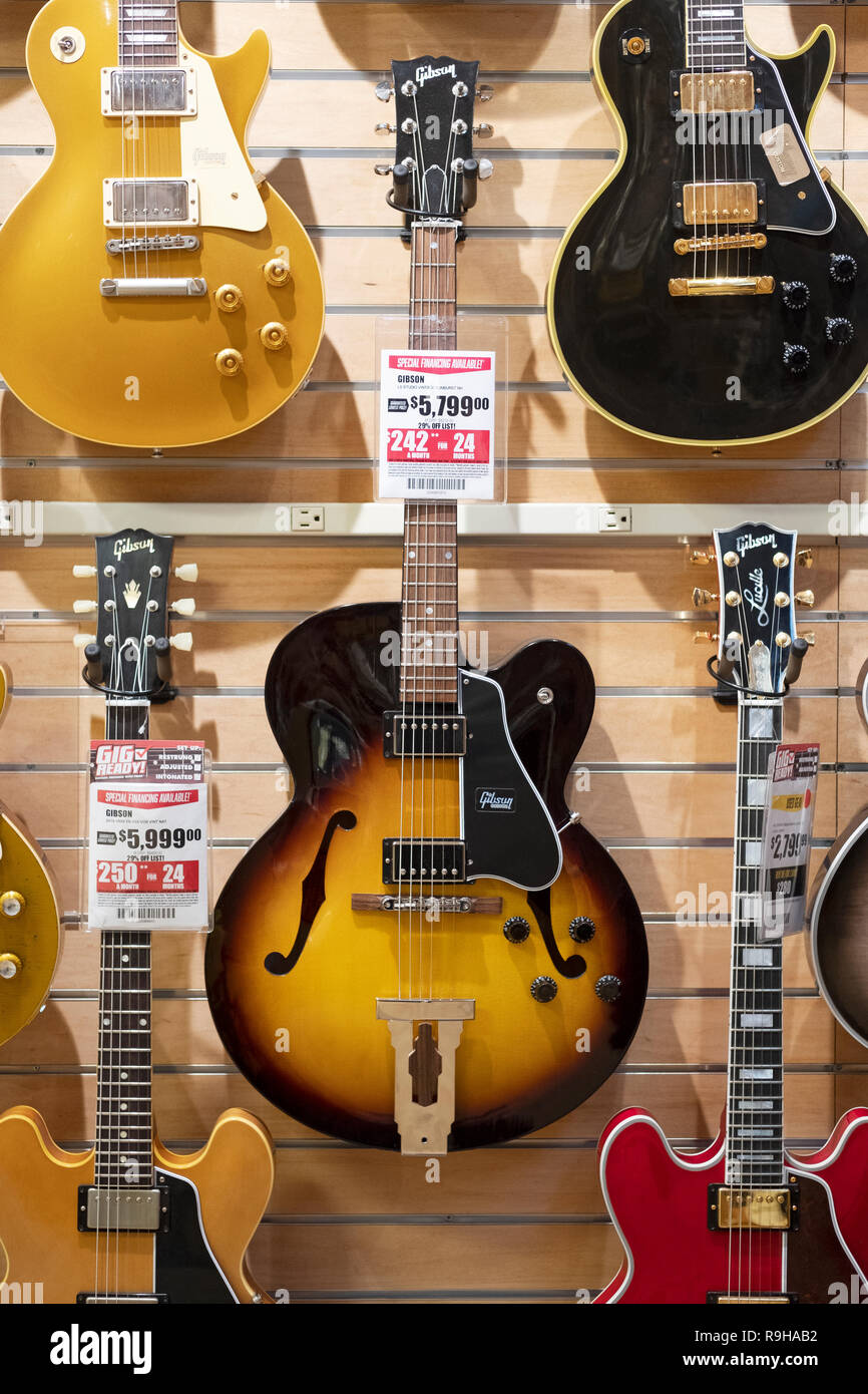 Una Gibson L5 Studio chitarra vintage in vendita per un mero $ 5799 a Sam le ceneri in Manhattan, New York City. Foto Stock
