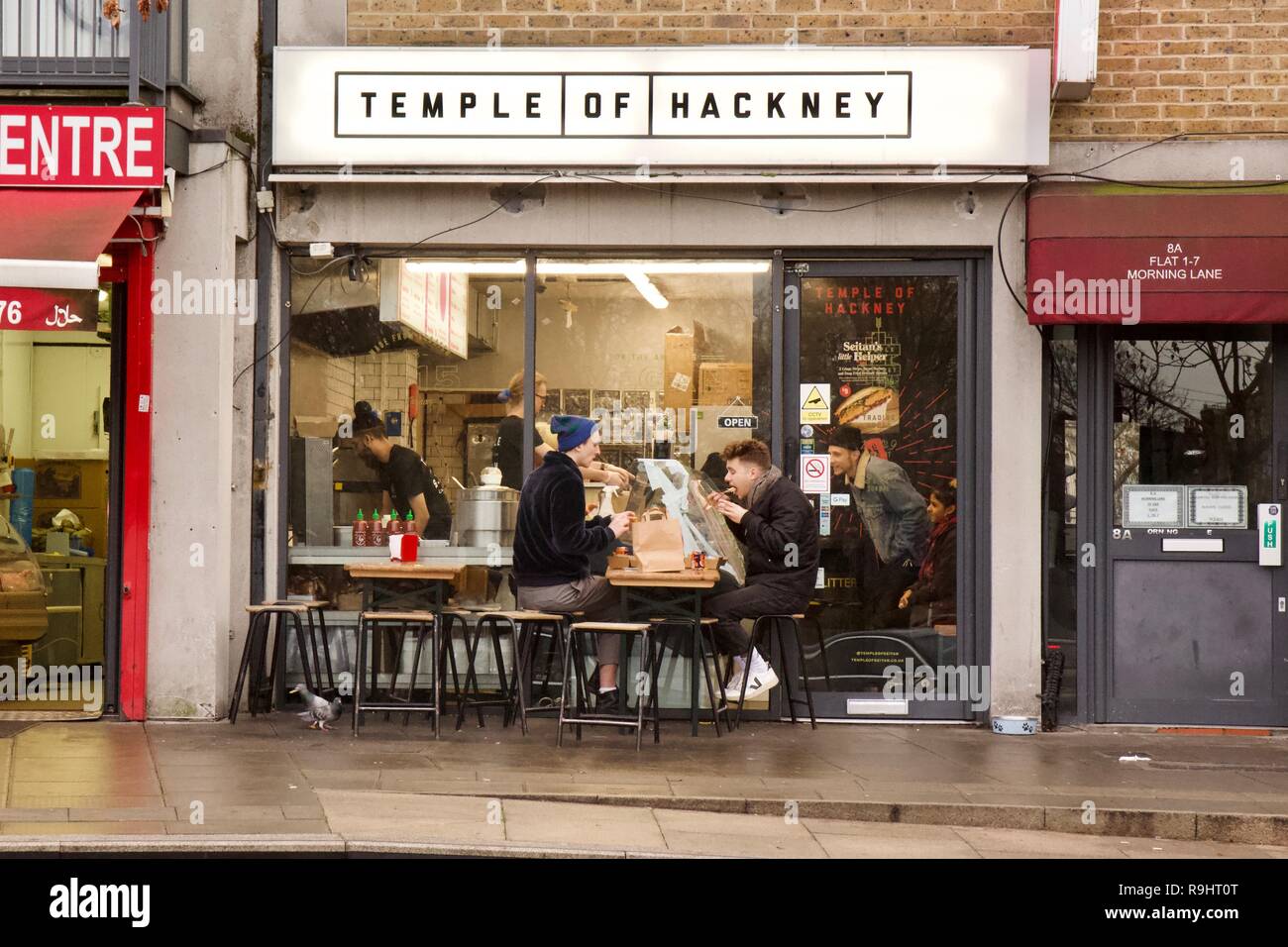 Tempio di Hackney, precedentemente chiamato tempio di seitan è un ristorante vegano vegano vendita fast food a Hackney, a est di Londra Foto Stock