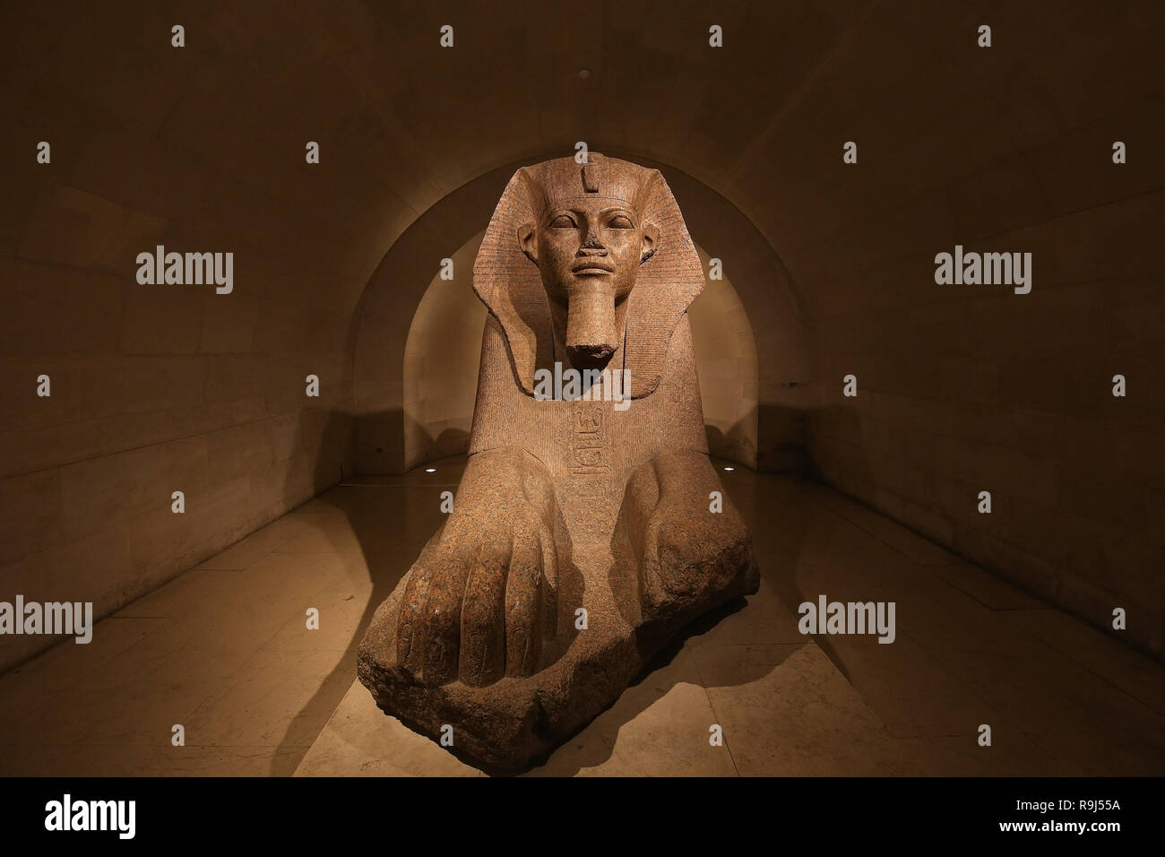Parigi, Francia, 13 marzo 2017 : Sfinge di Tanis, il museo del Louvre, 13 marzo 2017, a Parigi, Francia Foto Stock