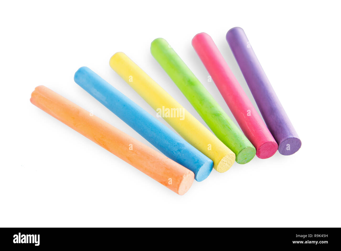 Colorato chalk isolato su sfondo bianco con tracciato di ritaglio Foto Stock