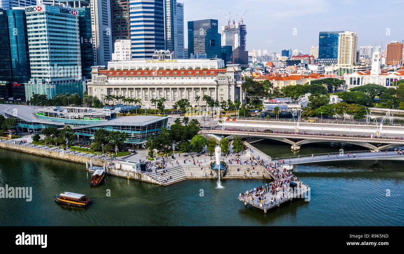 Merlion, Fullerton Hotel, Marina Bay waterfront, Singapore Foto Stock