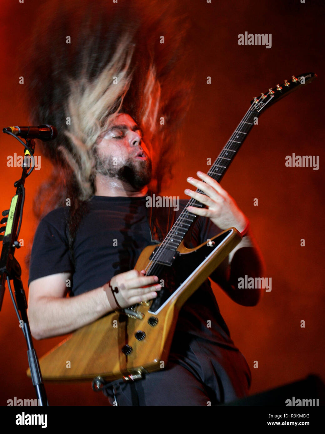 Claudio Sanchez con Coheed & Cambria esibirsi in concerto al Raduno Mondiale 2006 Festival presso il Parco bicentenario a Miami in Florida il 18 marzo 2006. Foto Stock