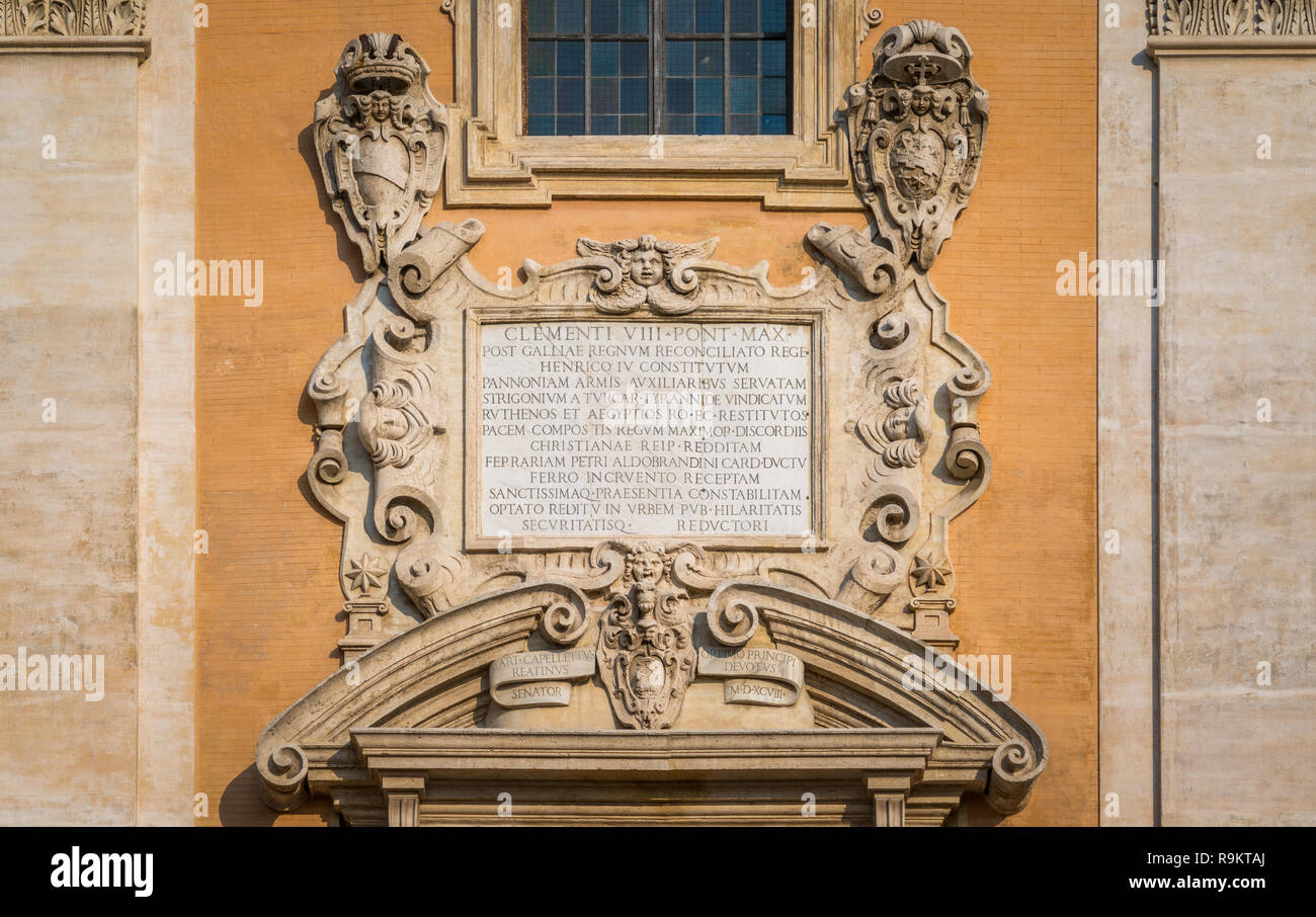 Dettaglio della facciata del Palazzo Senatorio in Campidoglio a Roma, Italia. Foto Stock