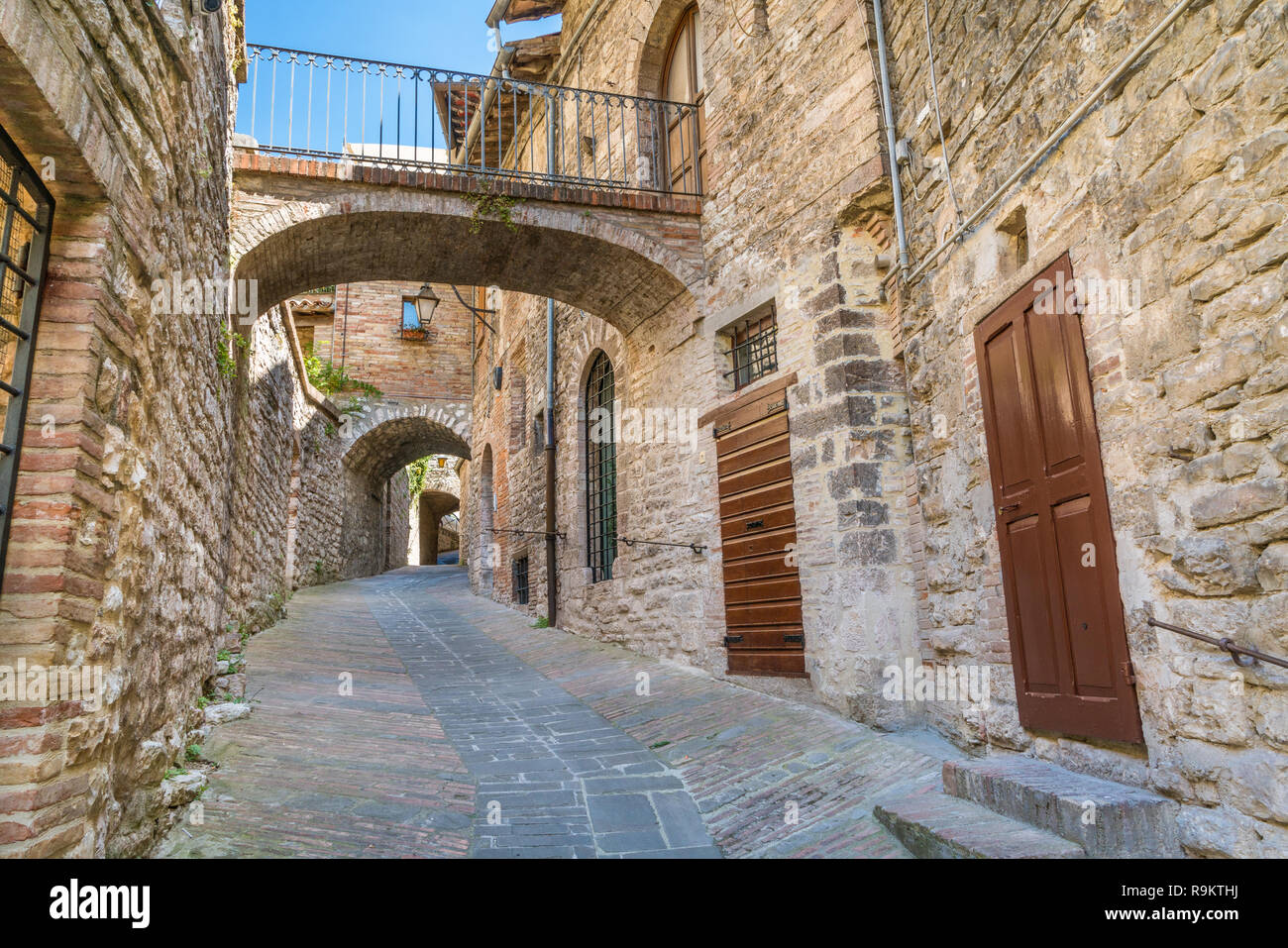 Vista panoramica di Gubbio, città medievale in provincia di Perugia, Umbria, Italia centrale. Foto Stock