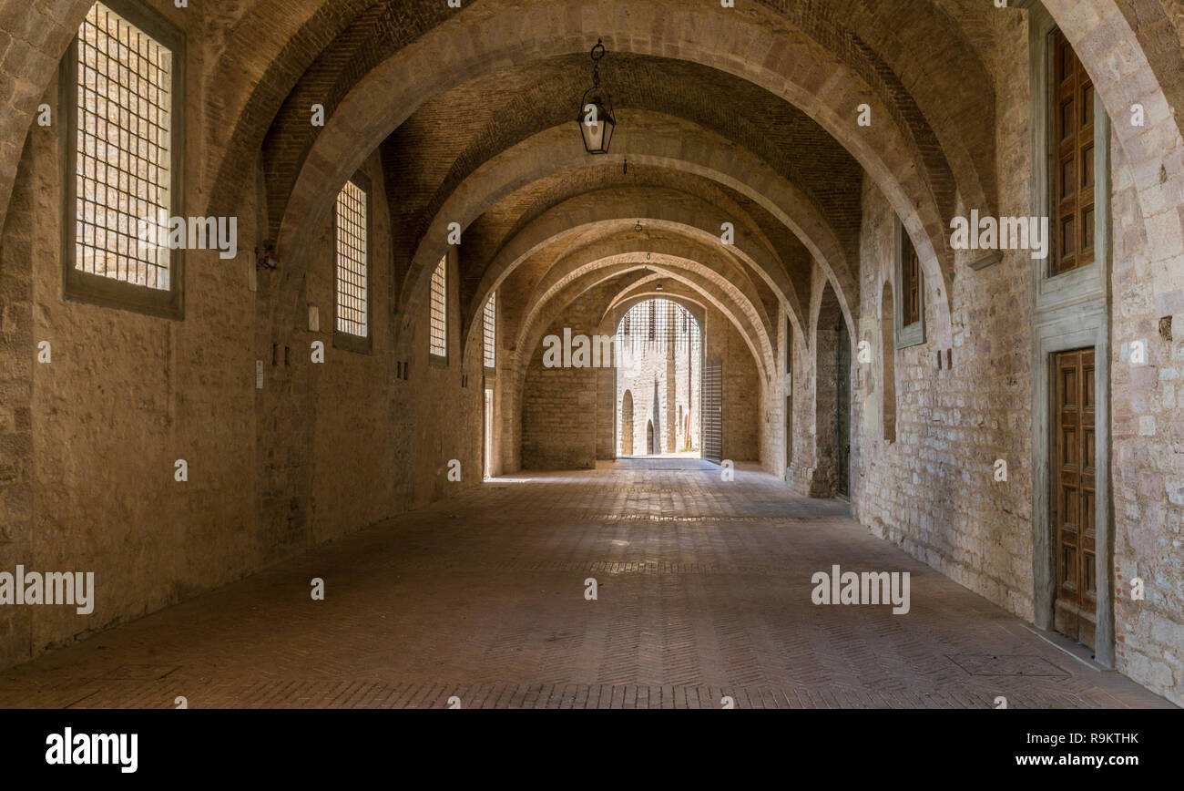 Vista panoramica di Gubbio, città medievale in provincia di Perugia, Umbria, Italia centrale. Foto Stock