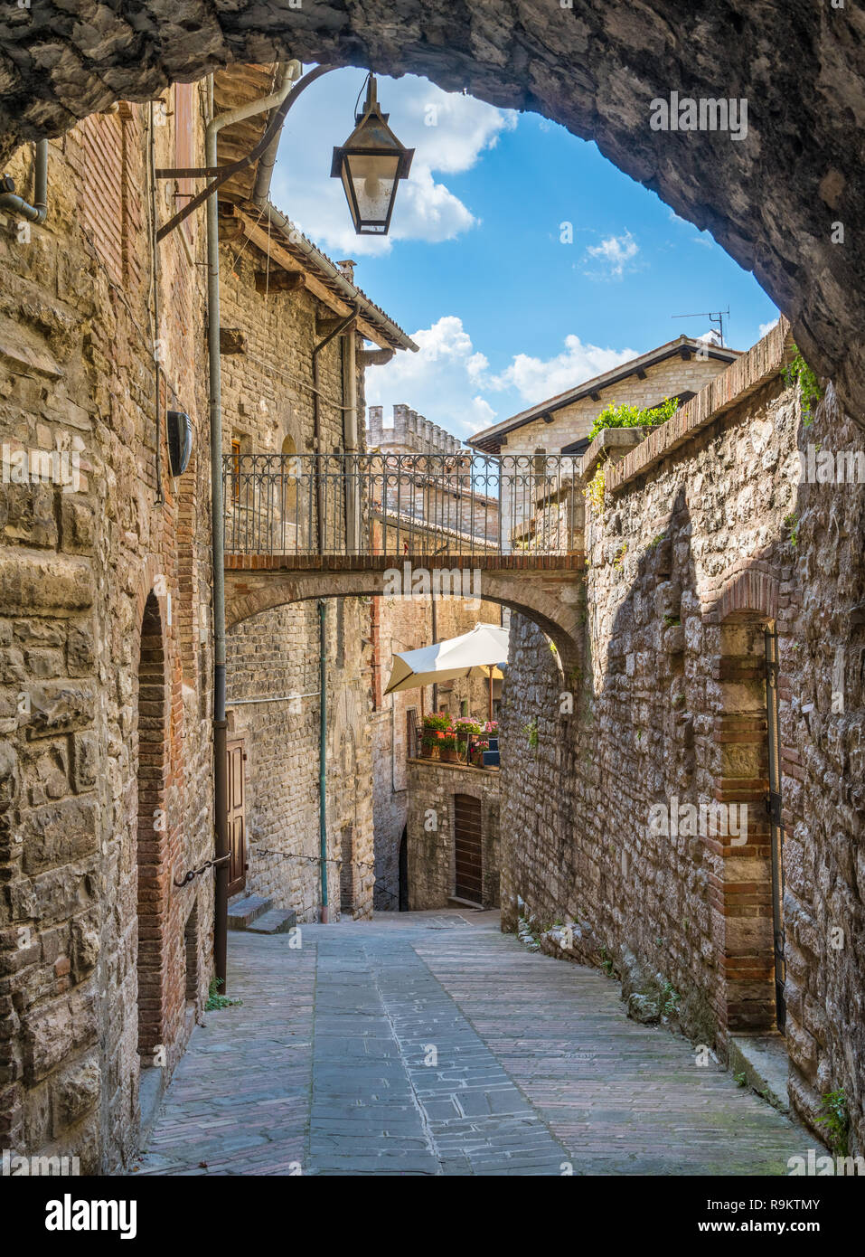 Vista panoramica di Gubbio, città medievale in provincia di Perugia, Umbria, Italia centrale. Foto Stock