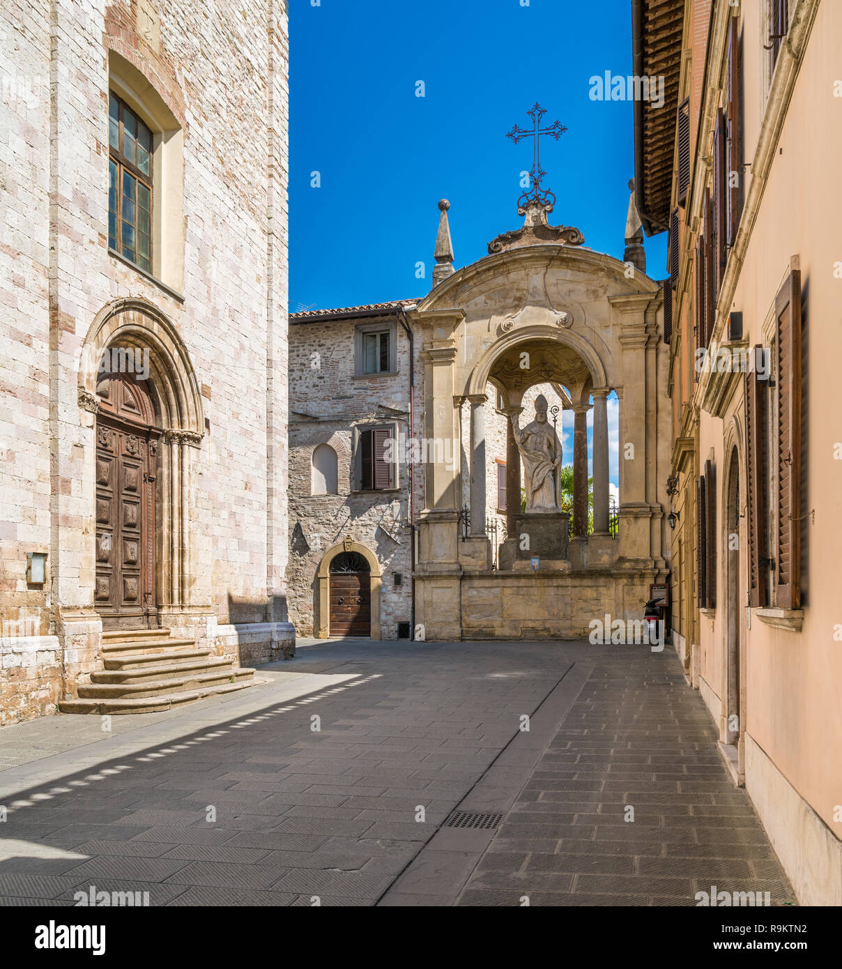 Vista panoramica di Gubbio, città medievale in provincia di Perugia, Umbria, Italia centrale. Foto Stock