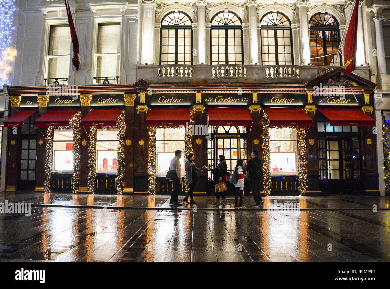 Il Cartier flagship store su Old Bond Street, Londra, Inghilterra, Regno Unito Foto Stock