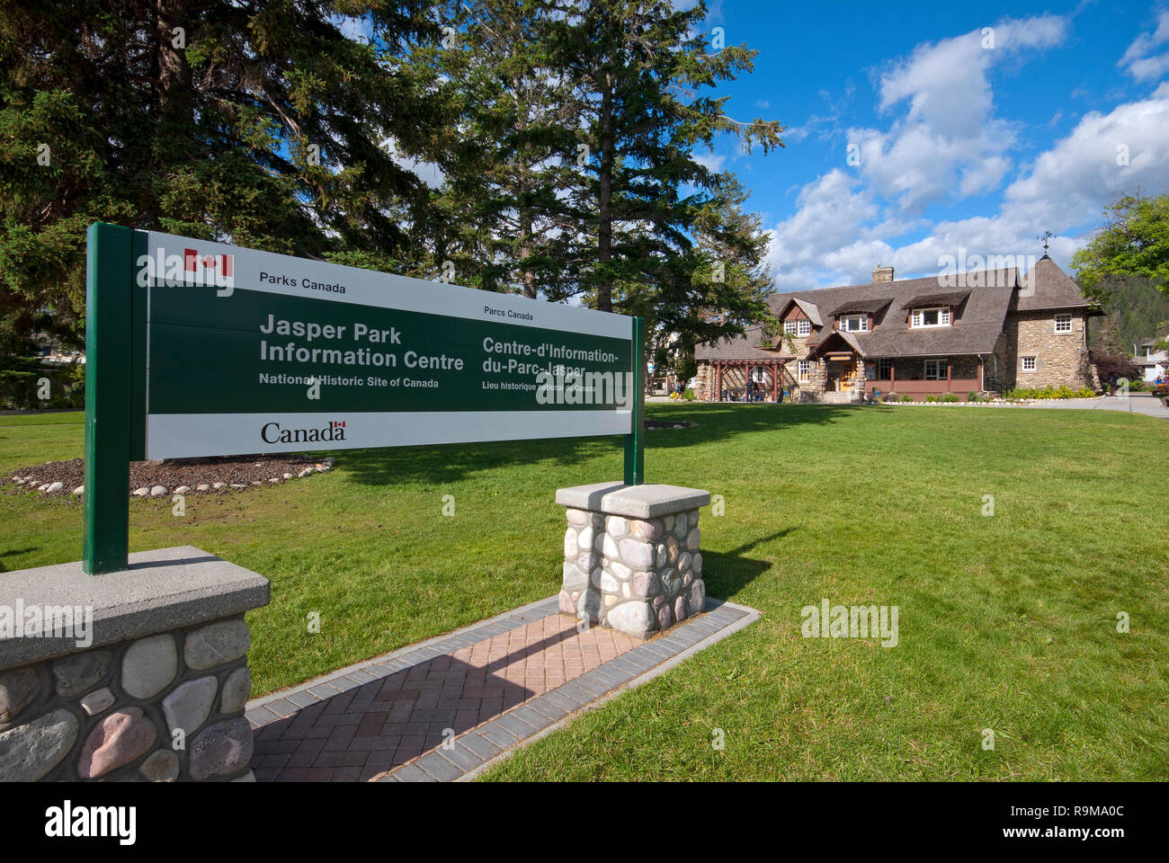 Information Center nel villaggio di Jasper, Jasper National Park, montagne rocciose, Alberta, Canada Foto Stock