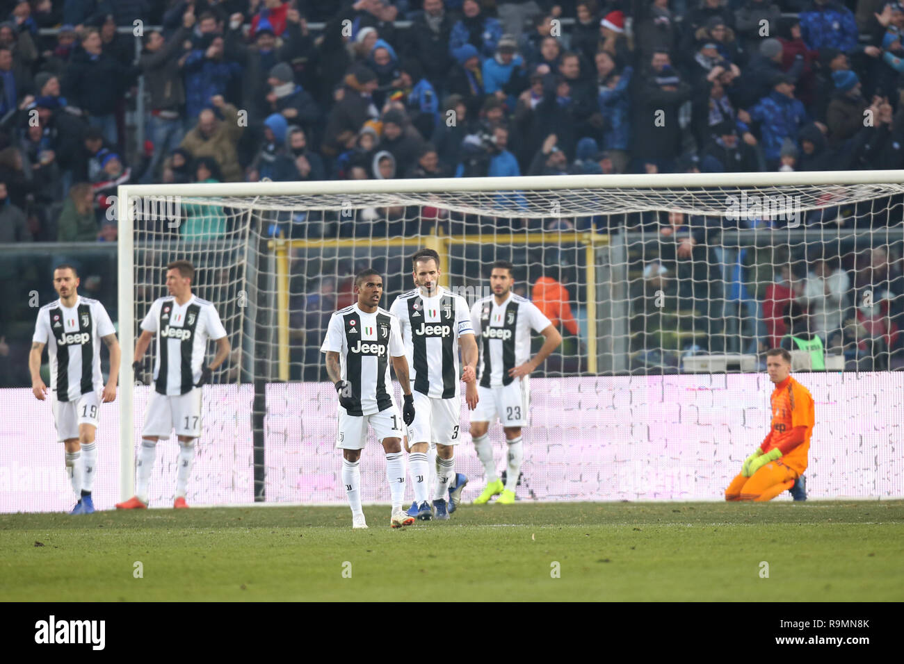 Foto di Mauro Locatelli/LaPresse 26 Dicembre 2018 Bergamo, Italia sport calcio Atalanta vs Jueventus - Campionato di calcio di Serie A TIM 2018/2019 - Stadio Atleti Azzurri d'Italia. Nella foto:delusione Juventus Foto Mauro Locatelli/LaPresse 26 dicembre 2018 Bergamo, Italia sport soccer Atalanta vs Juventus - Italian Football Championship League A TIM 2018/2019 - Atleti Azzurri d'Italia Stadium. Nel pic: Foto Stock