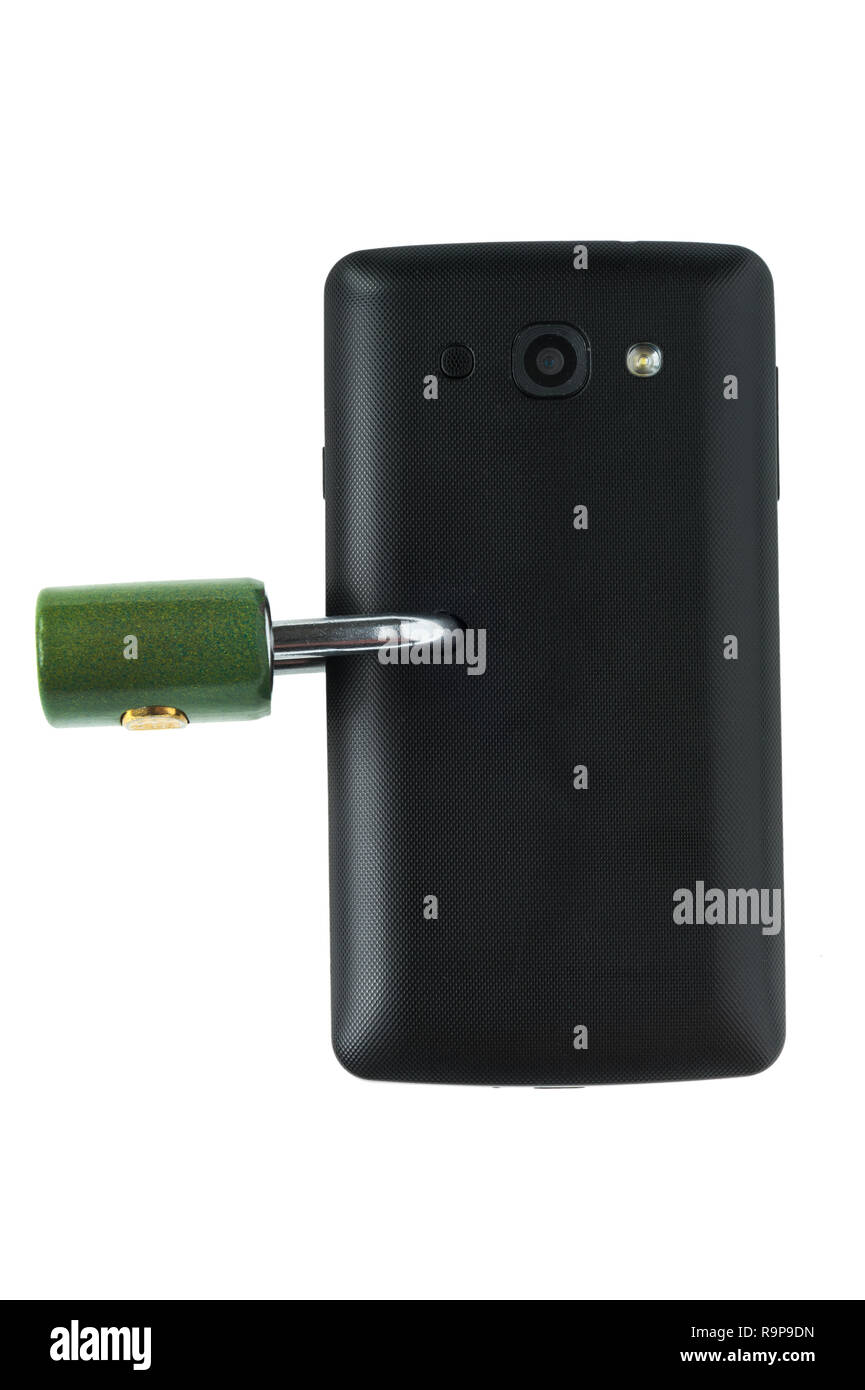 Telefono cellulare con un lucchetto attraverso lo schermo isolato Foto Stock