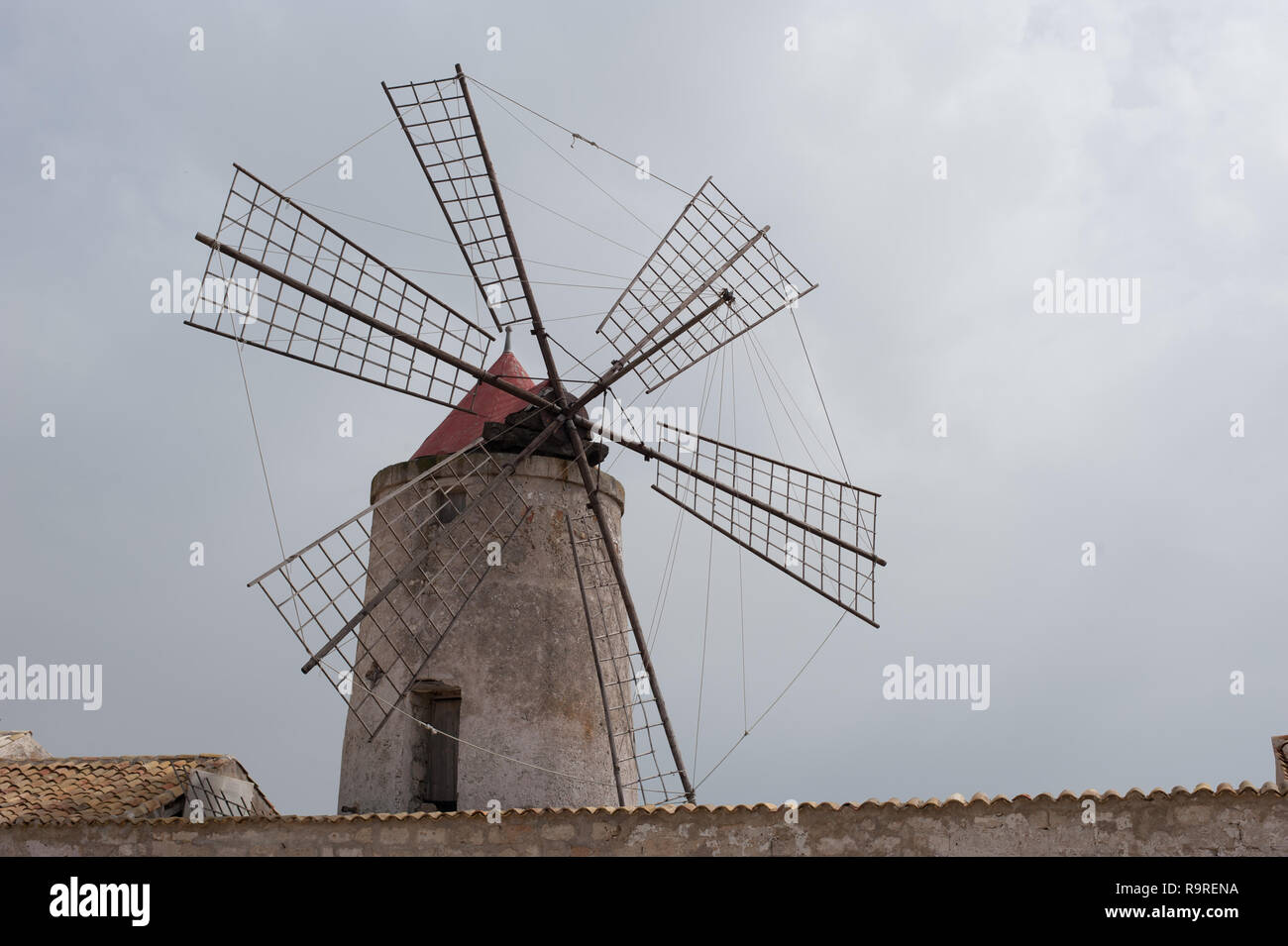 Trapani Windmils, Sicilia Italia Foto Stock