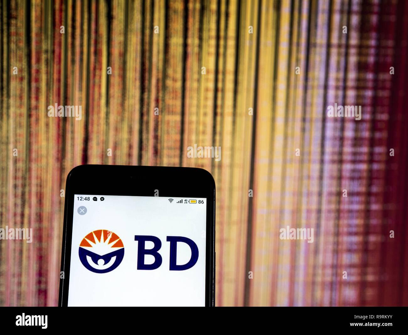 Kiev, Ucraina. Xx Dec, 2018. Becton Dickinson logo azienda vede visualizzato su un telefono intelligente. Credito: Igor Golovniov SOPA/images/ZUMA filo/Alamy Live News Foto Stock