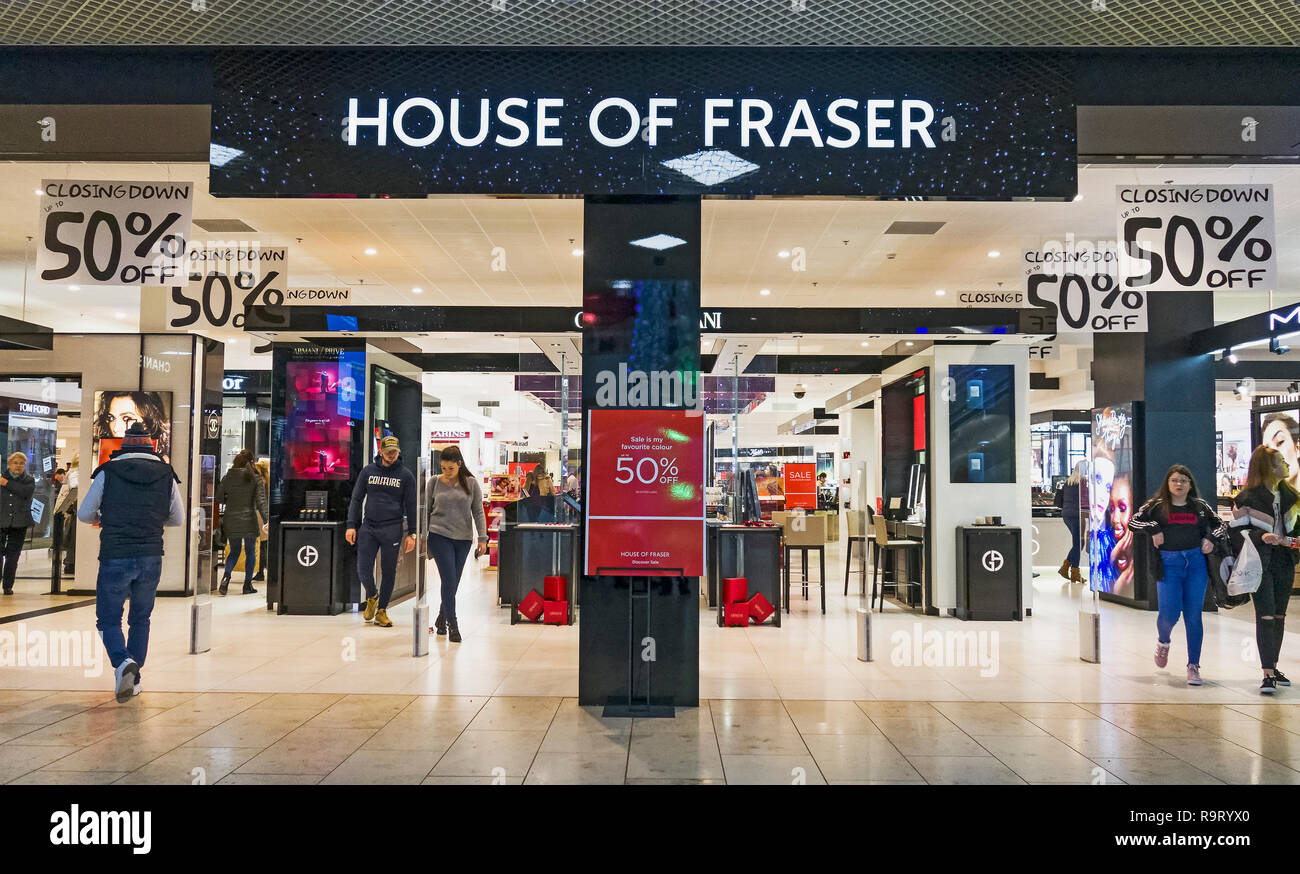 Gateshead, Tyne and Wear, Regno Unito. 28 dicembre, 2018. House of Fraser department store a Metrocentre si prepara per la chiusura dopo la presa in consegna da sport proprietario diretto Milke Ashley e il fallimento di rinegoziare il canone di affitto. Credito: Giuseppe Gallia/Alamy Live News Foto Stock