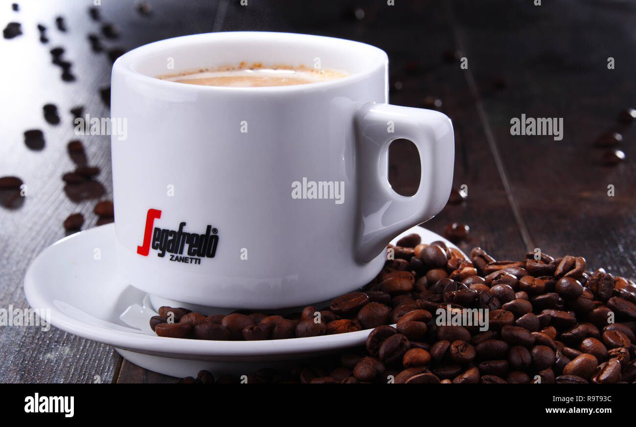 POZNAN, POL - Agosto 3, 2018: Coppa di Segafredo Zanetti, una marca di caffè di proprietà di Massimo Zanetti Beverage Group la più grande azienda privata nel caffè Foto Stock