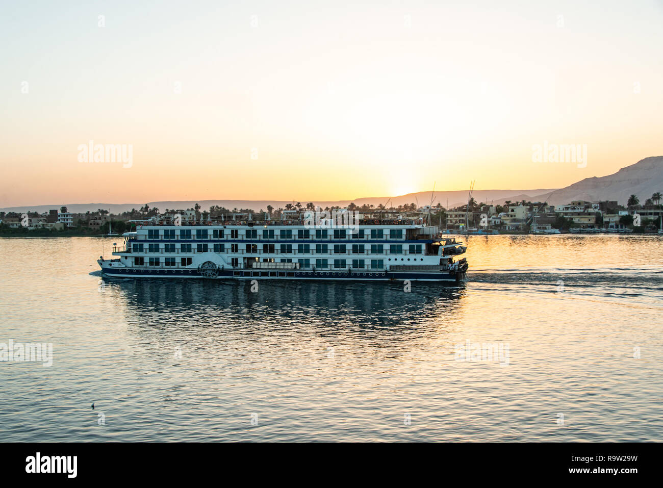 Bellissimo tramonto sul fiume Nilo in Egitto Foto Stock