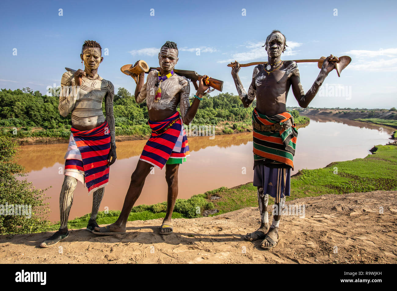 Kara tribù da Dus villaggio della valle dell'Omo, Etiopia Foto Stock