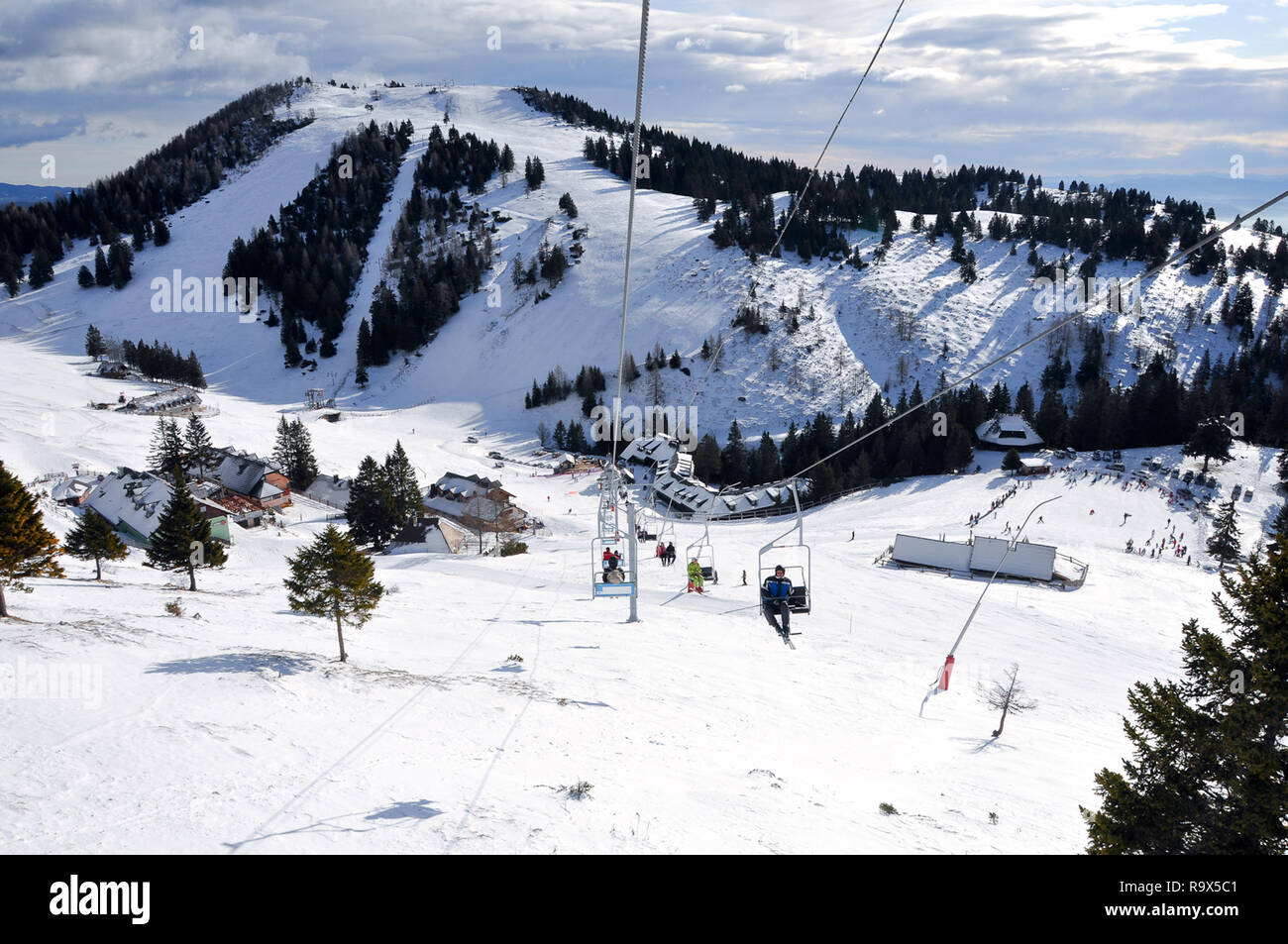 Skiing in slovenia immagini e fotografie stock ad alta risoluzione - Alamy