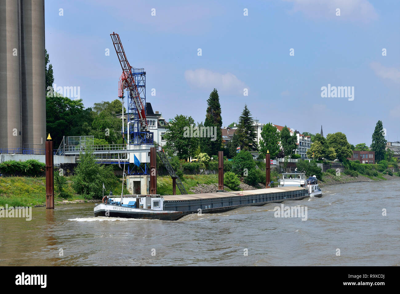 03.06.2018, Duisburg, Nordrhein-Westfalen, Deutschland. Binnenhafen a Duisburg. Hafenrundfahrt mit der Weissen flotte. Die Weisse Flotte bietet in de Foto Stock